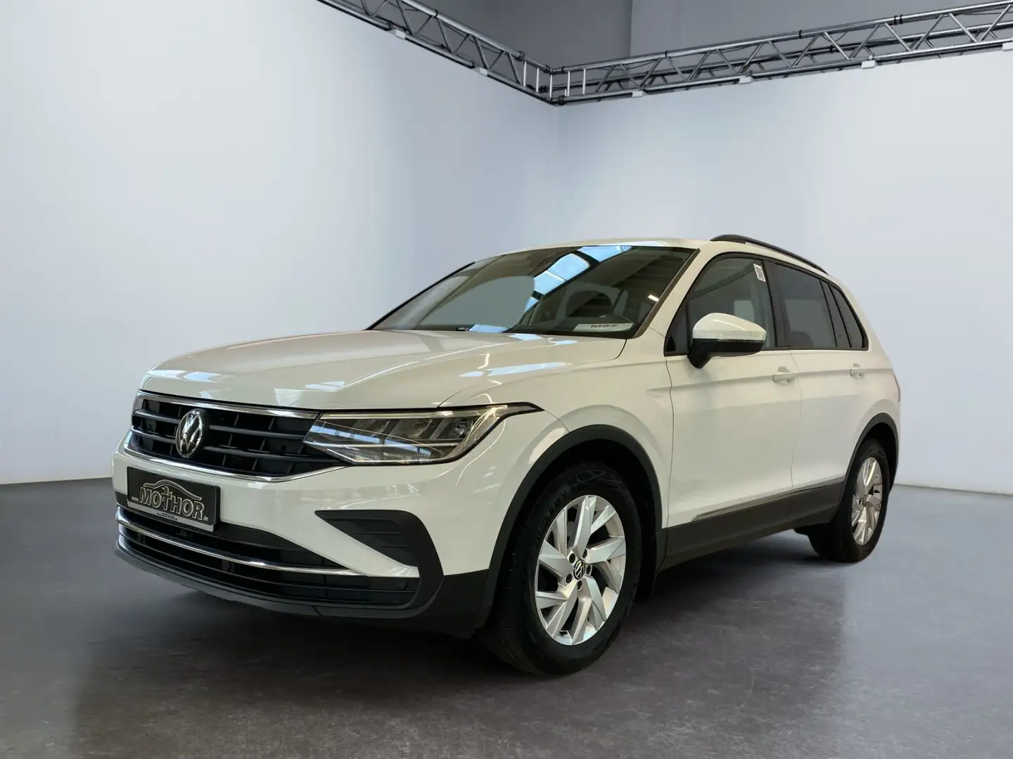 Volkswagen Tiguan Life 1.5 TSI DSG LED PDC ACC Kamera Weiß - 2
