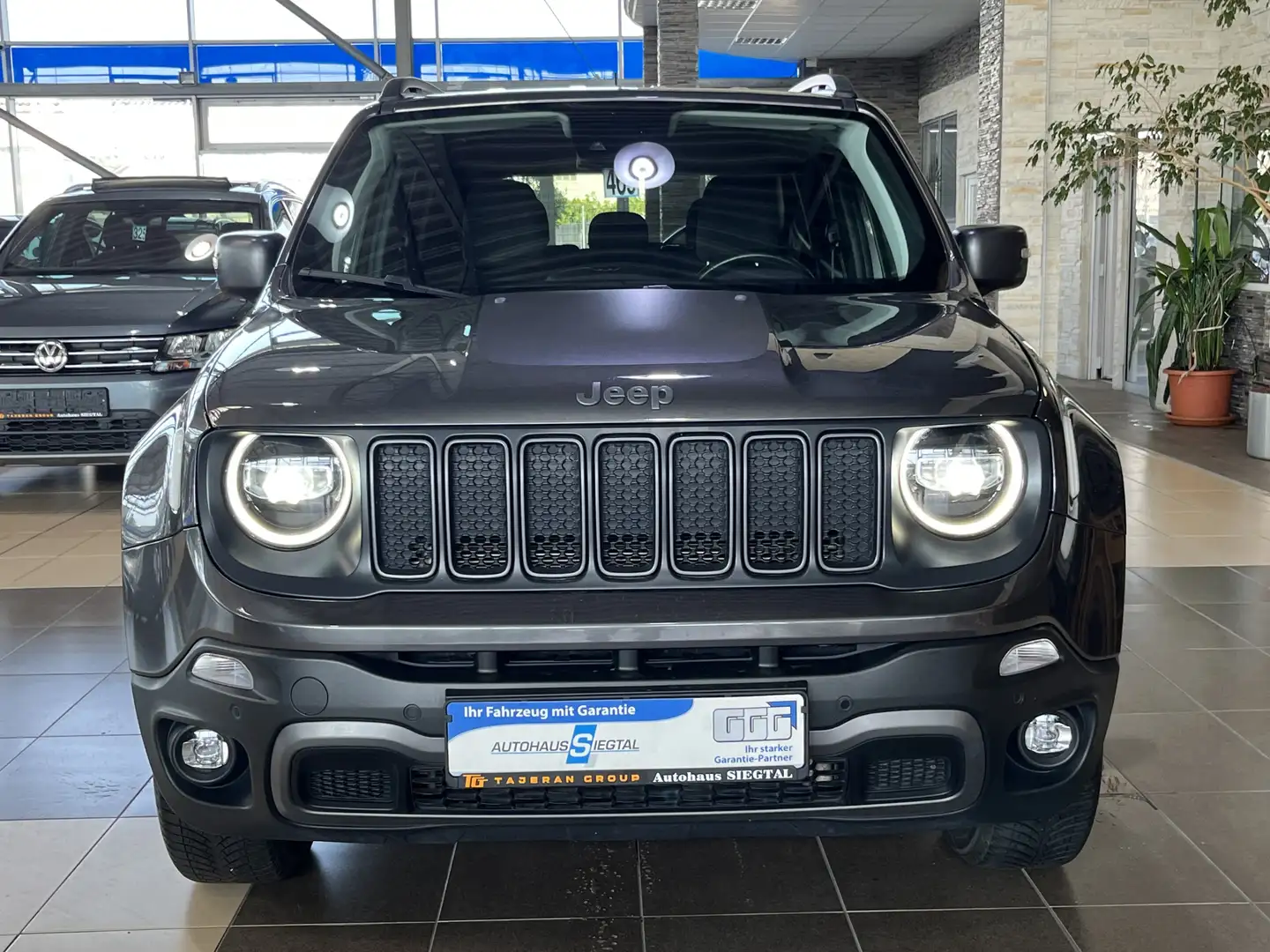 Jeep Renegade Trailhawk 4WD*LED*AHK*R-Cam*DAB*Navi* Grau - 2