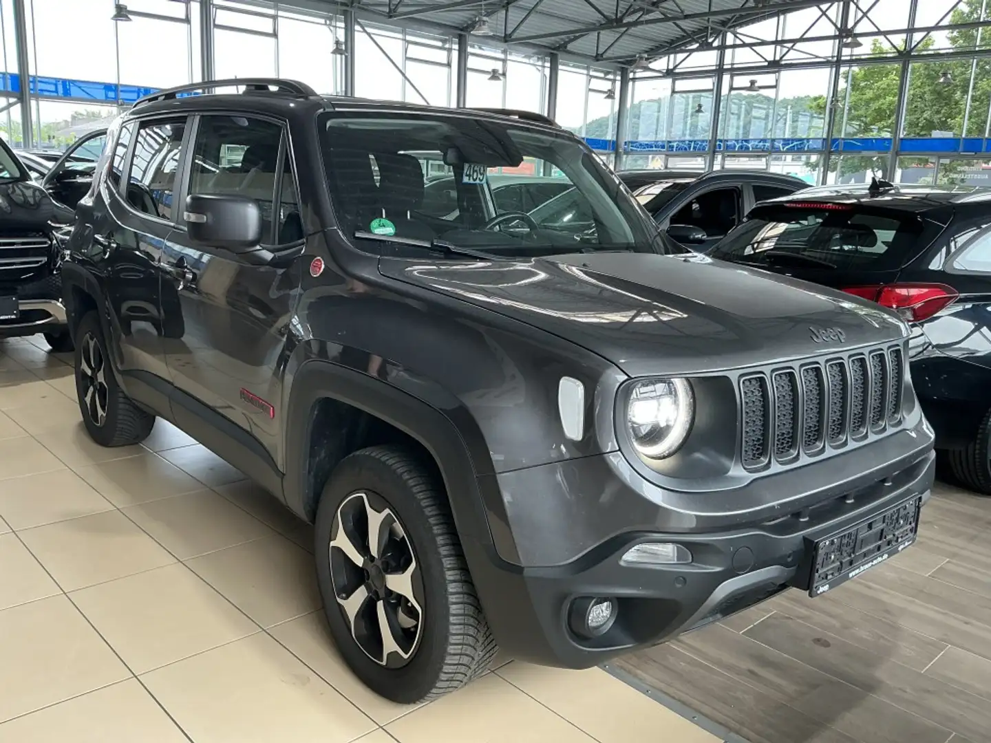 Jeep Renegade Trailhawk 4WD*LED*AHK*R-Cam*DAB*Navi* Grau - 2