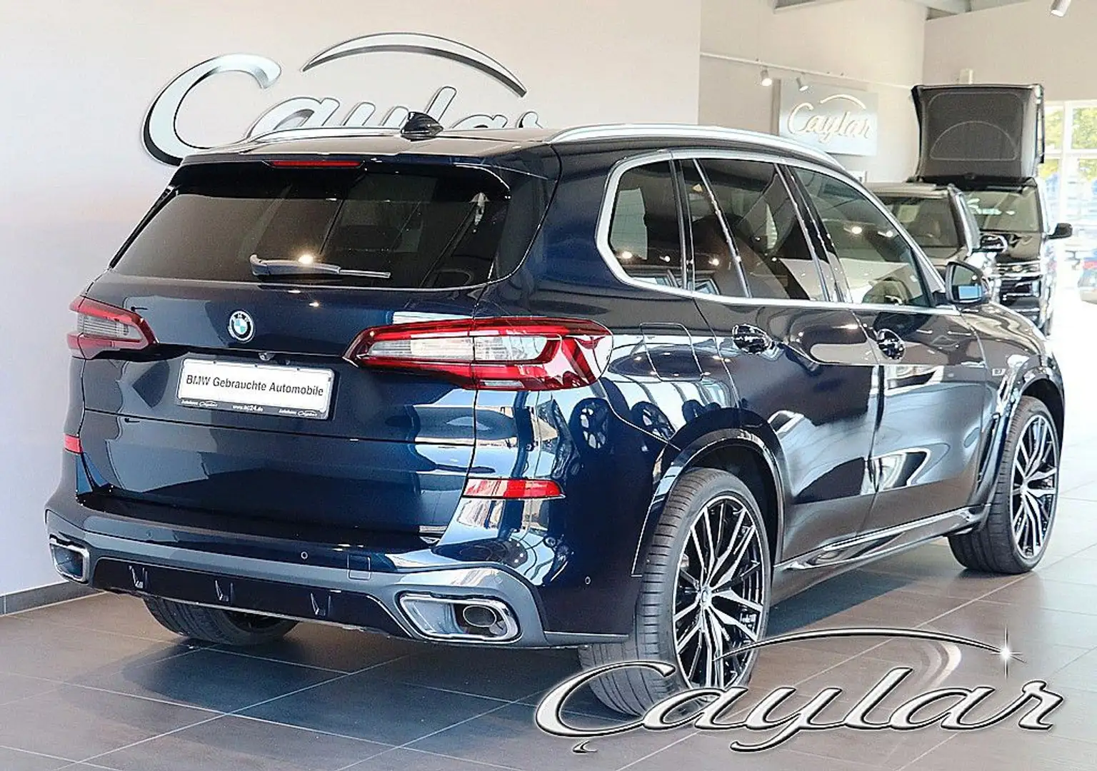 BMW X5 45e M SPORT LASER SITZBELÜFTUNG PANO AHK 22" Schwarz - 2