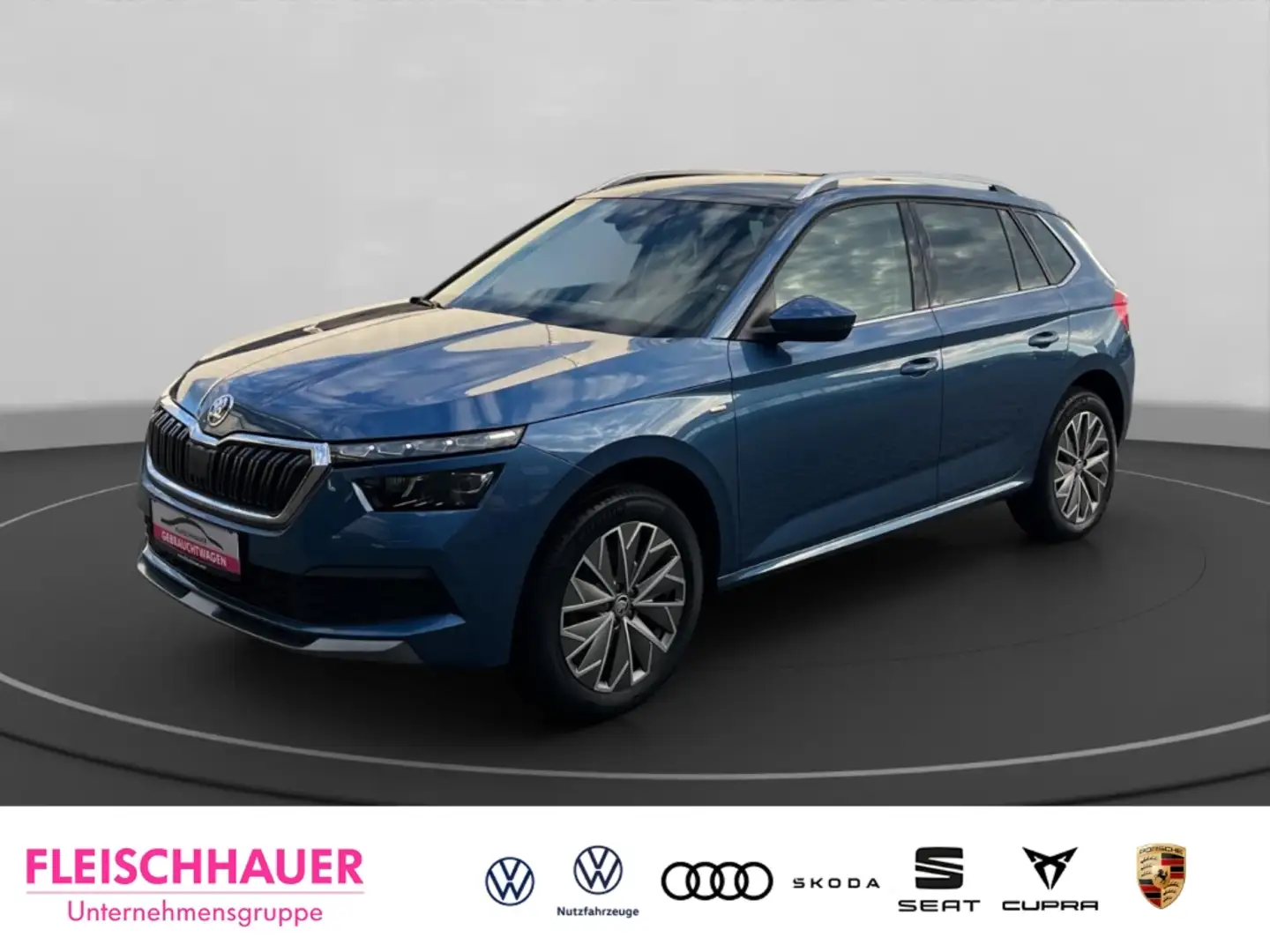 Skoda Kamiq 1.5 TSI Clever Panorama LED Rückfahrkamera Blau - 1