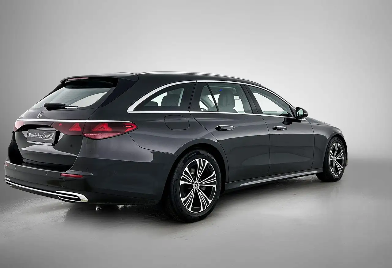 Mercedes-Benz E 220 2024