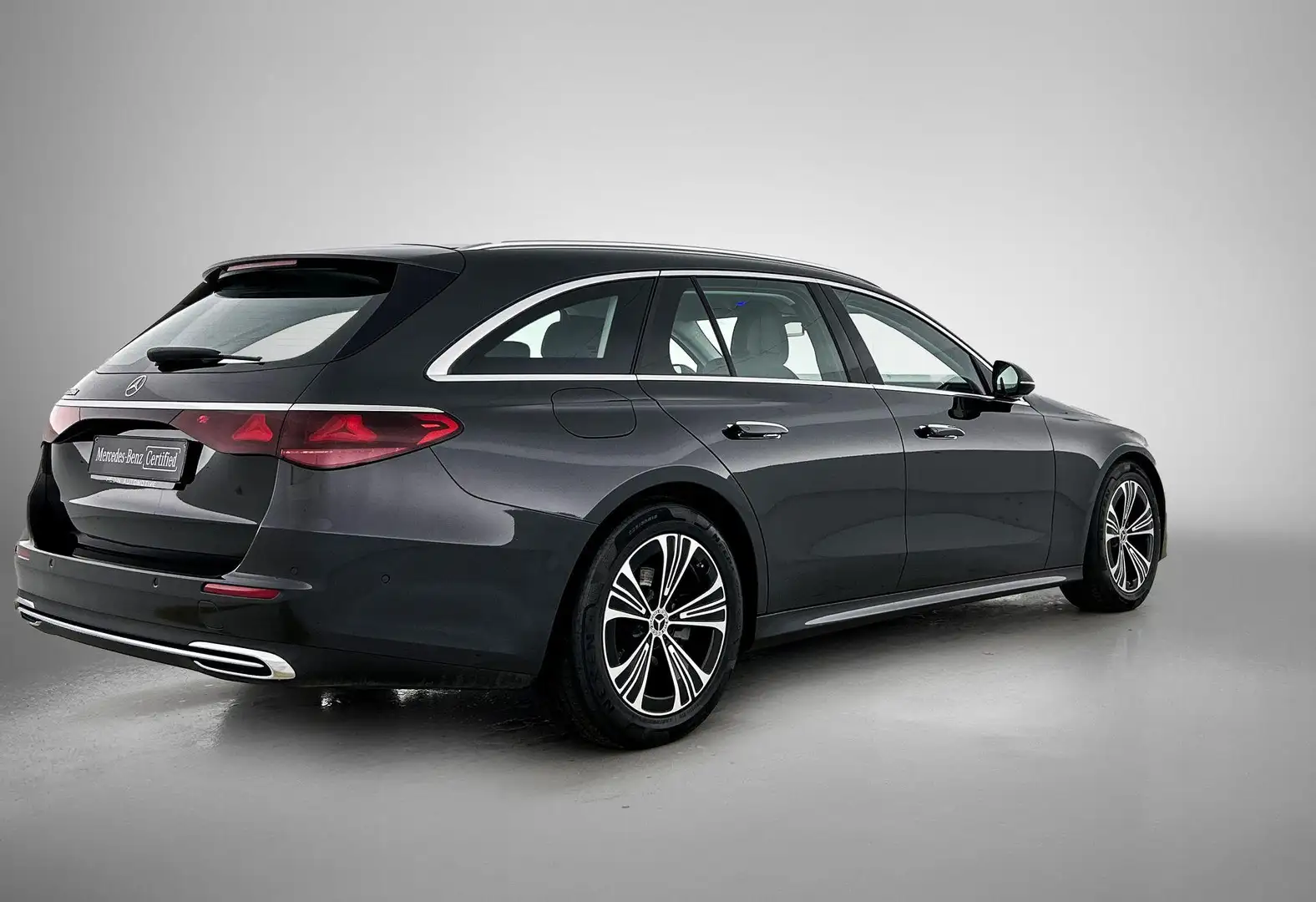 Mercedes-Benz E 220 D break Luxury Line Distronic | Dodehoekassistent Grau - 2