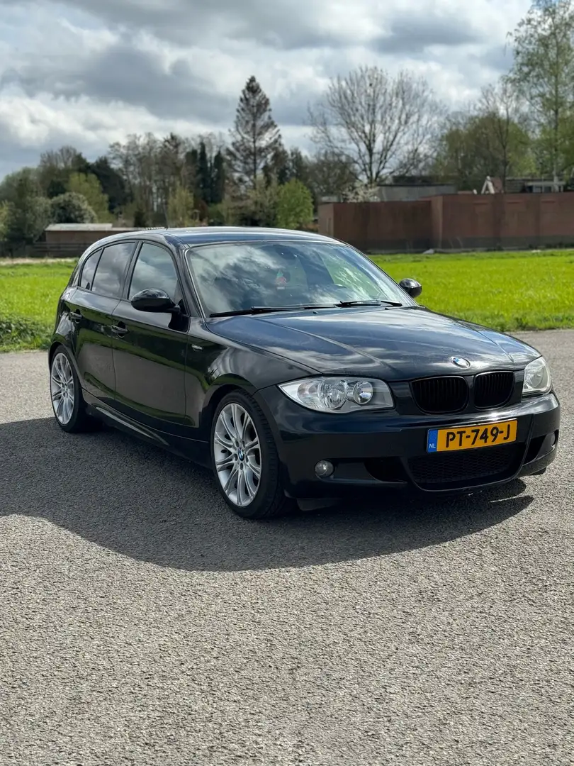 BMW 118 118i Zwart - 1