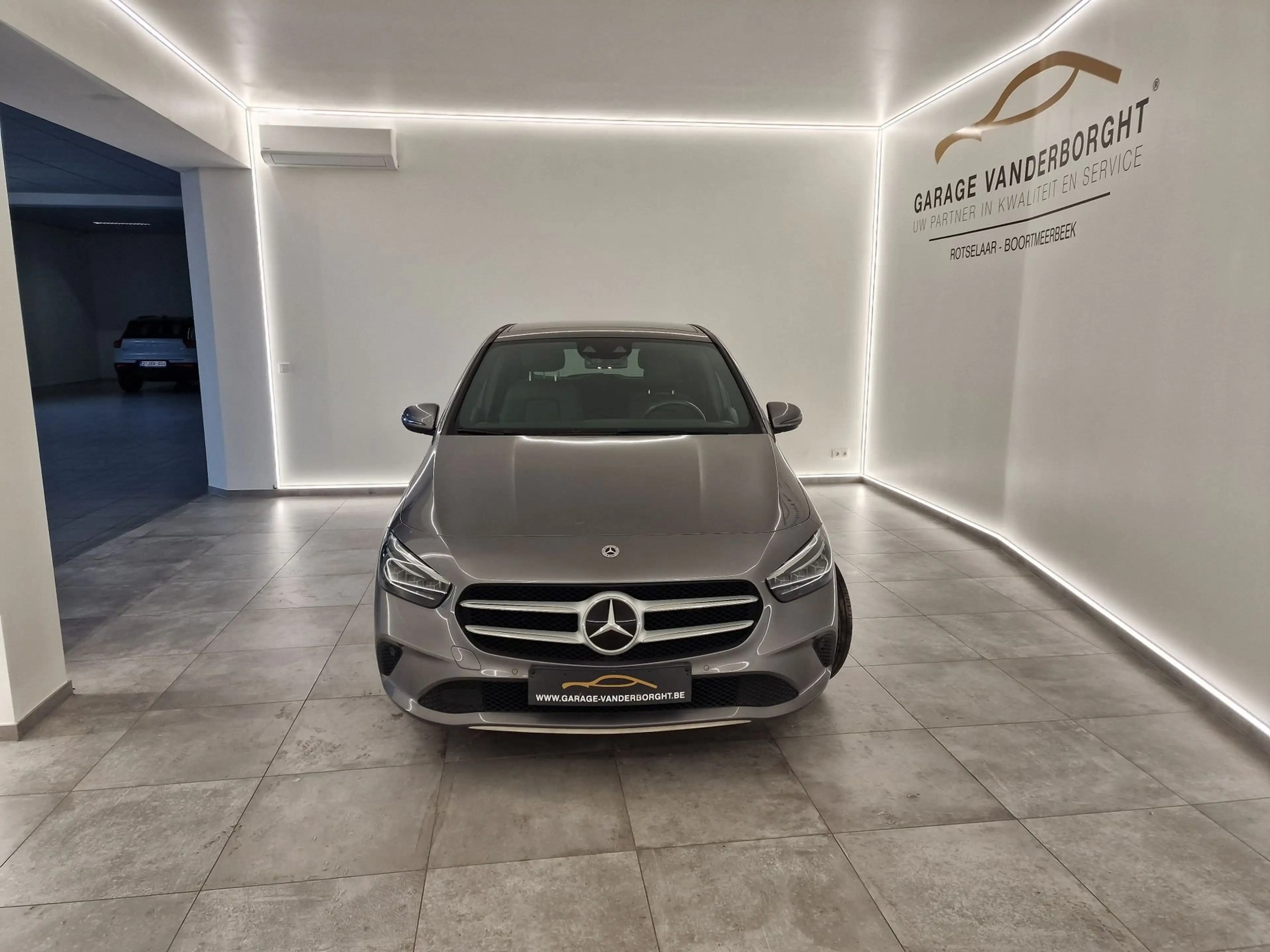 Mercedes-Benz B 160 PHEV AUTOMAAT-OPEN DAK-TAL VAN OPTIES-21000KM!!! — photo 2