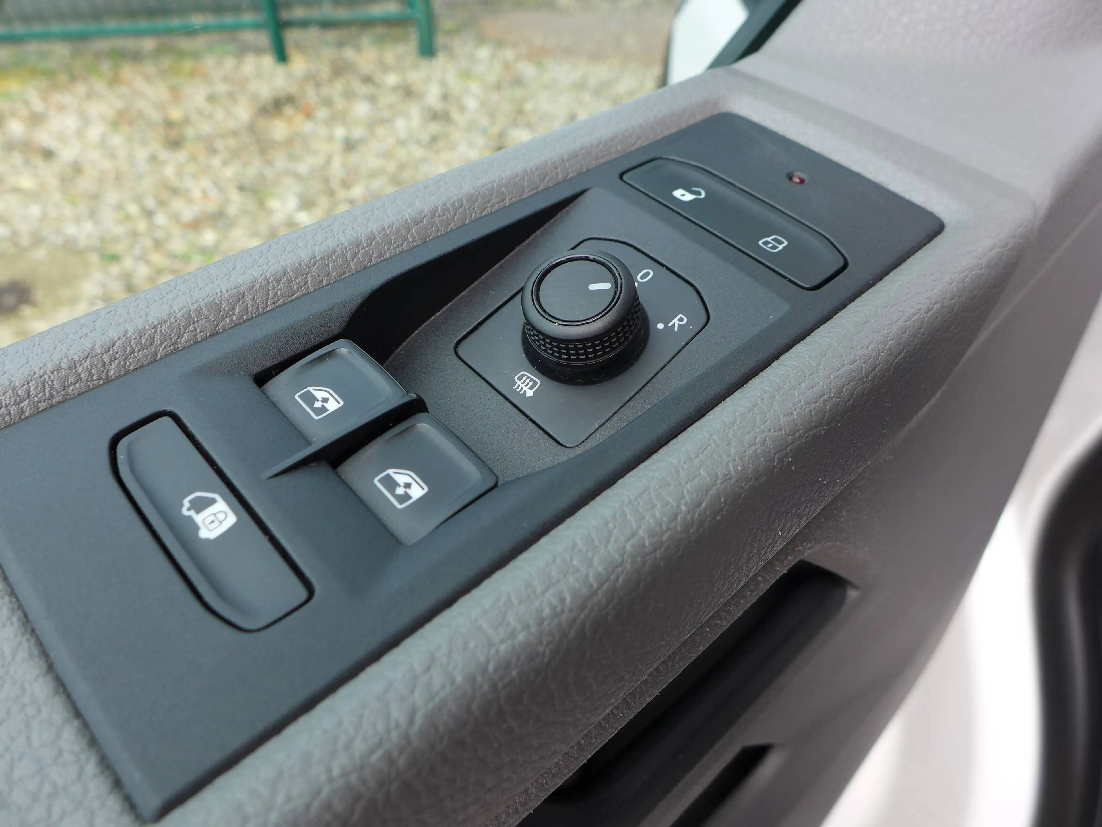 Volkswagen T6.1 Transporter Transporter T6.1 2.0 TDI BMT Klima / APP / PDC — photo 5