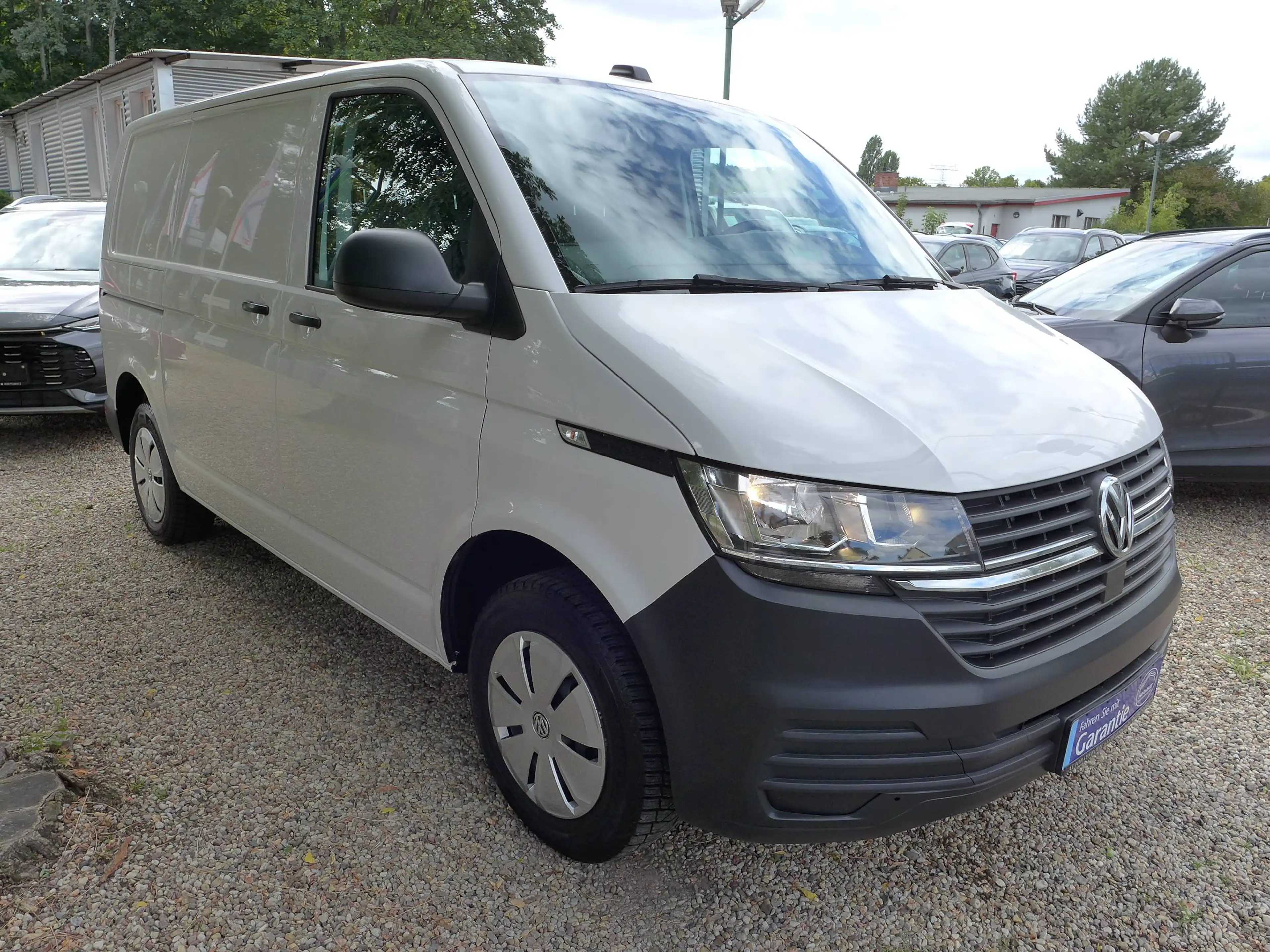 Volkswagen T6.1 Transporter Transporter T6.1 2.0 TDI BMT Klima / APP / PDC — photo 3