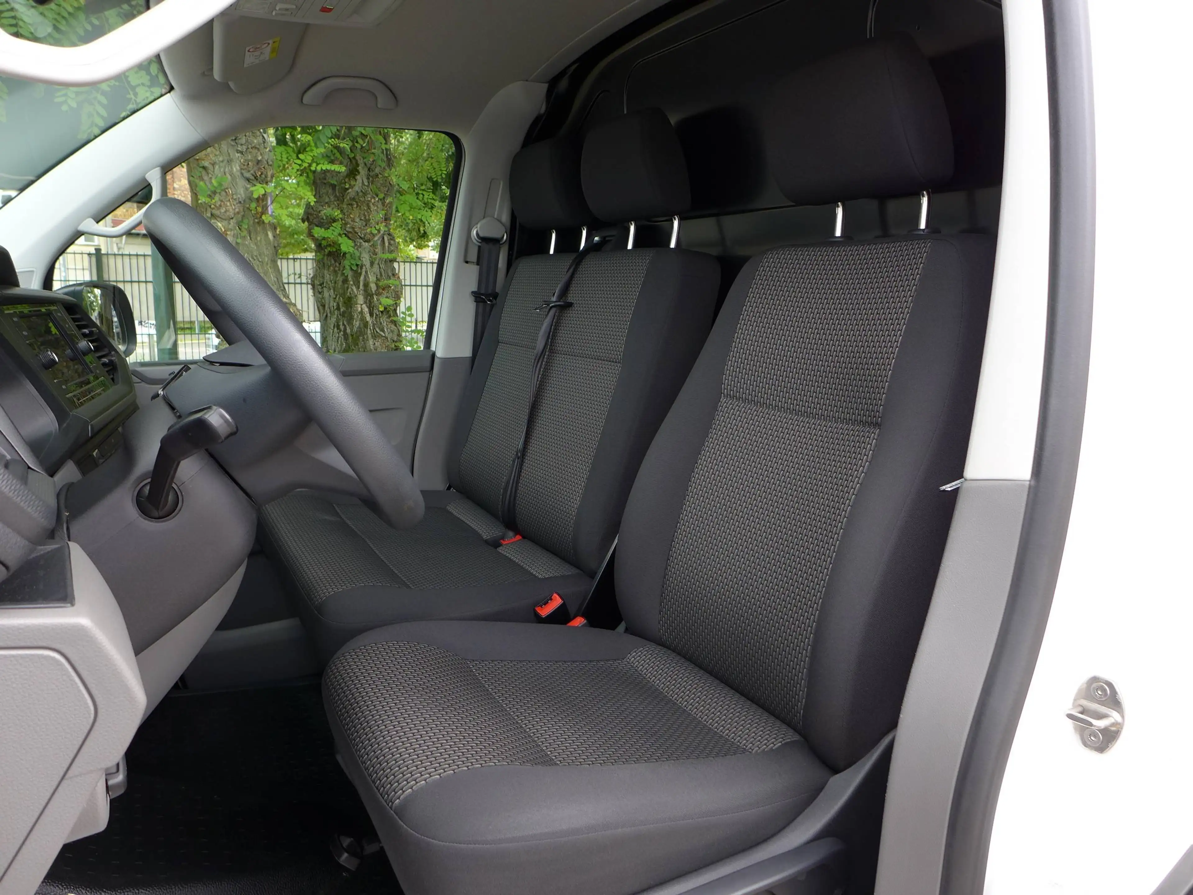 Volkswagen T6.1 Transporter Transporter T6.1 2.0 TDI BMT Klima / APP / PDC — photo 7