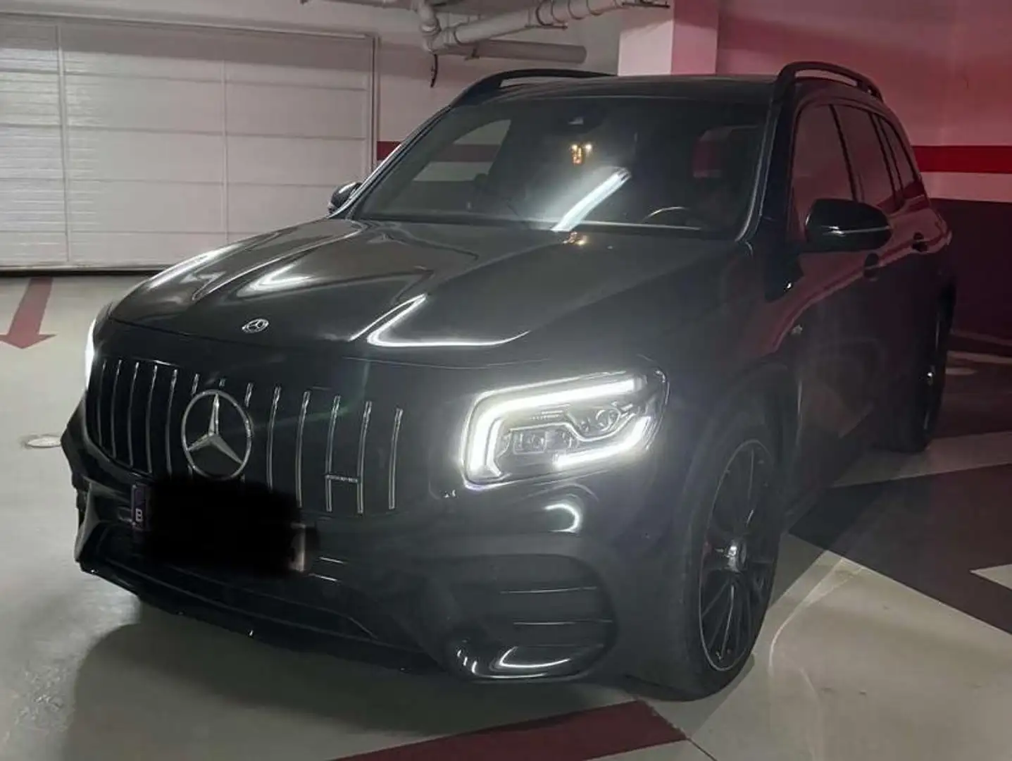 Mercedes-Benz GLB 35 AMG AMG GLB 35 4Matic AMG Speedshift DCT 8G Czarny - 2