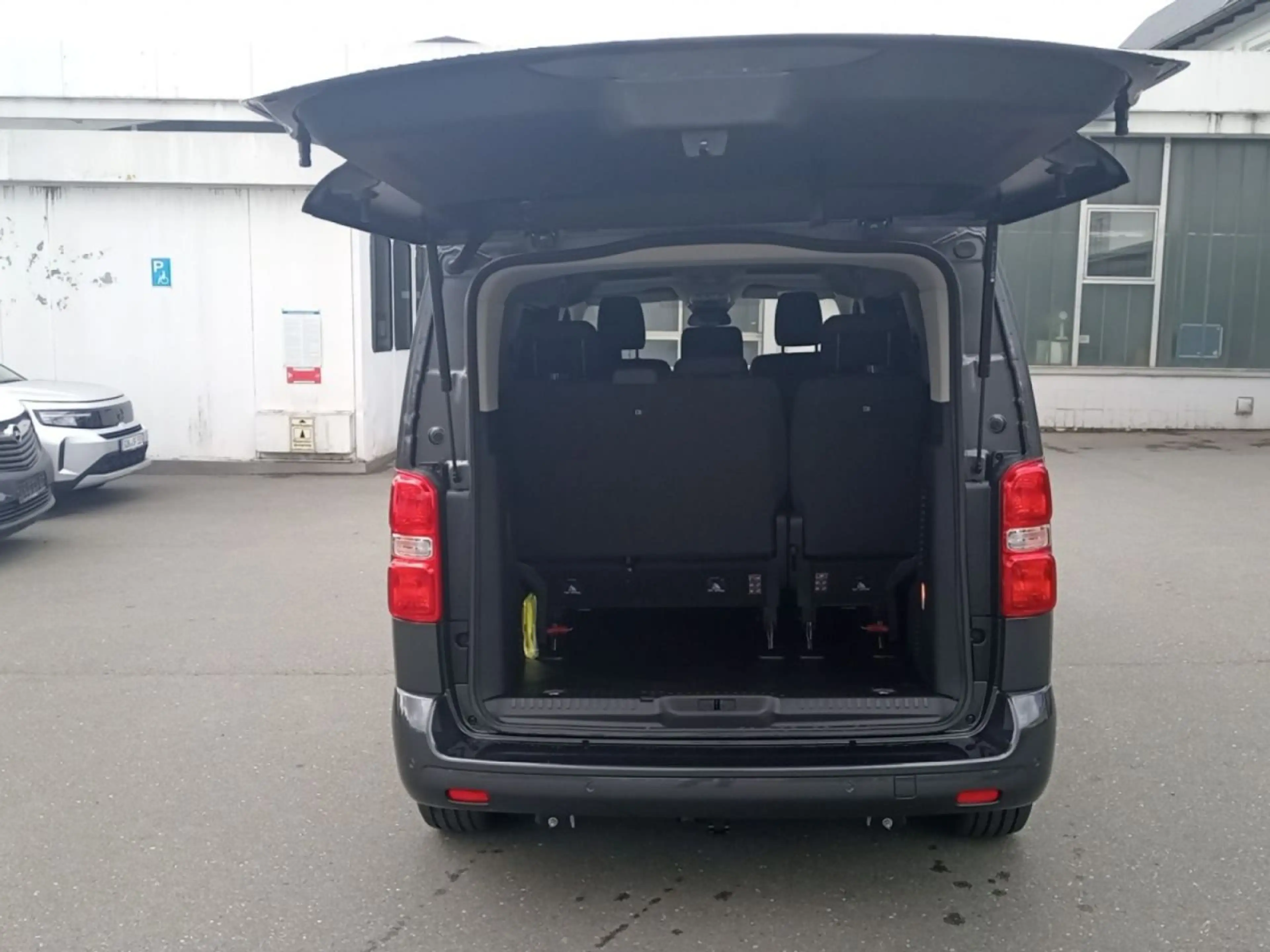 Opel Zafira Edition 2.0 Diesel — photo 8