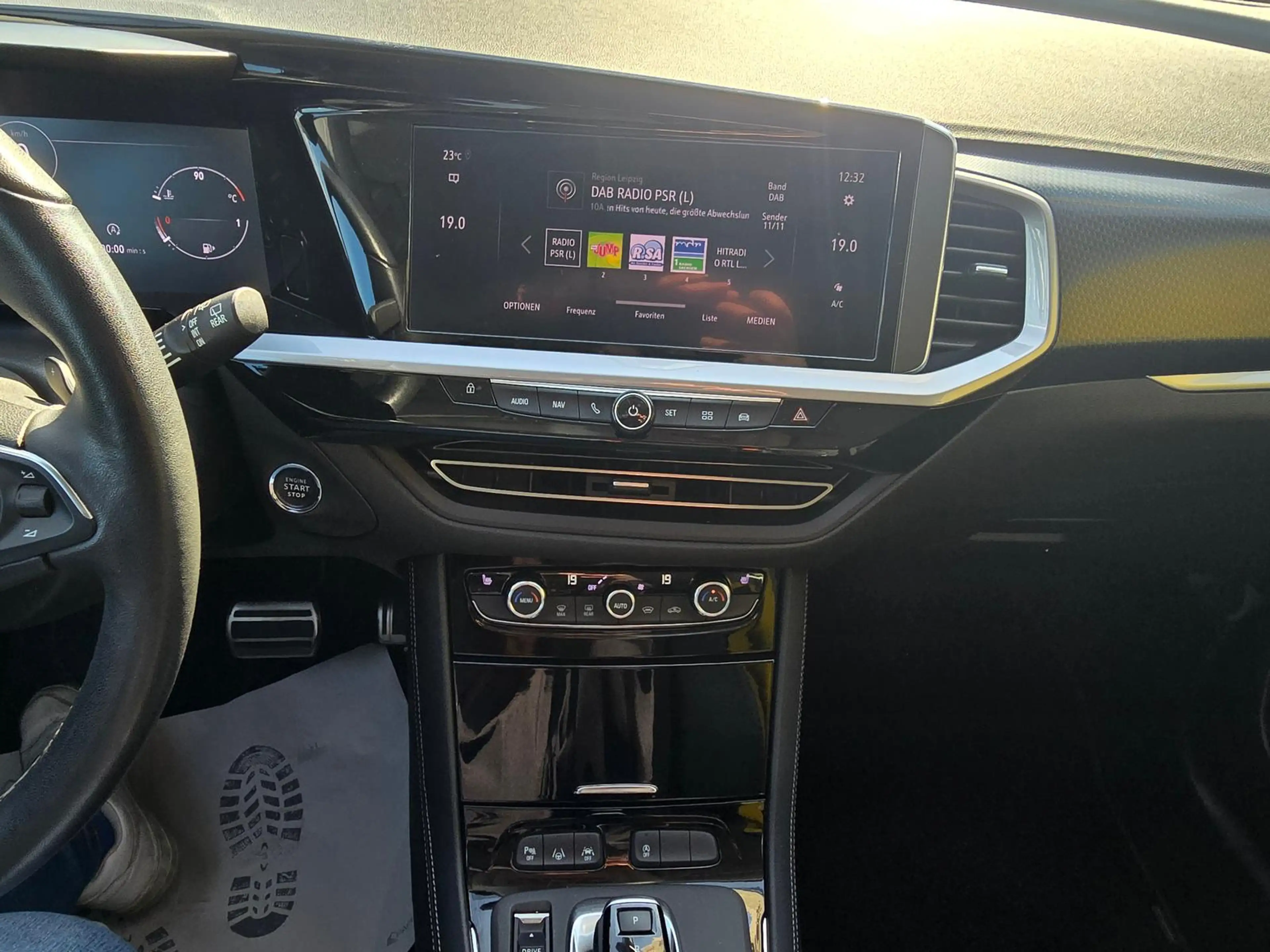 Opel Grandland GS Line — photo 14