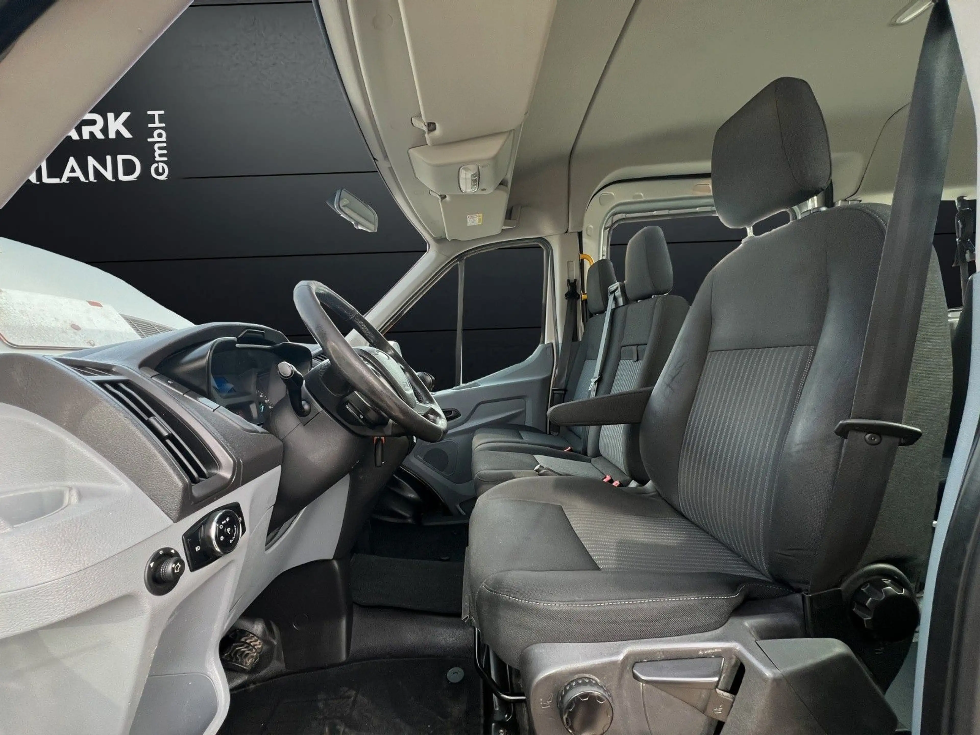 Ford Transit Kombi 350*9-Sitze*Rollstuhlrampe*Klima* — photo 9