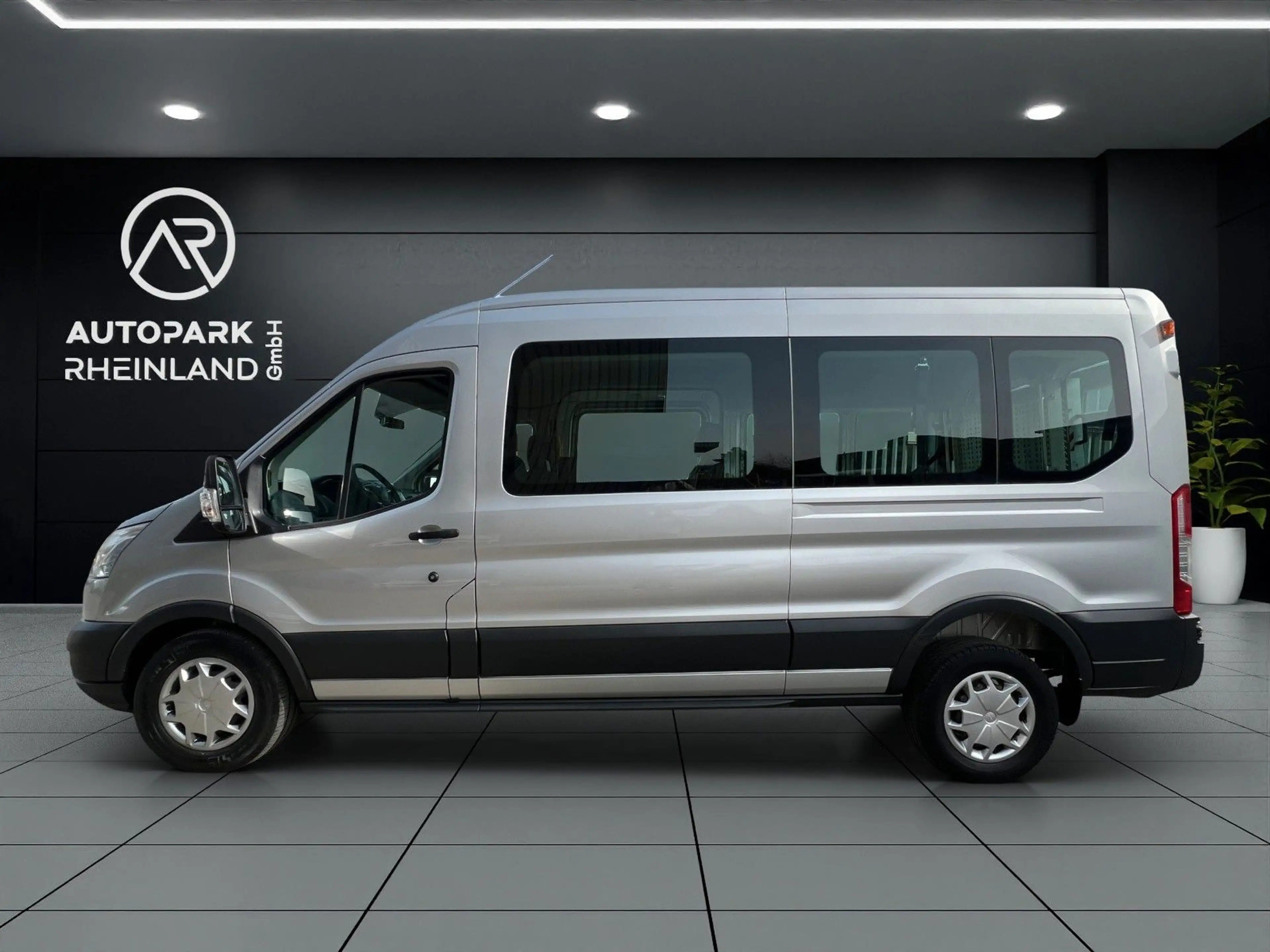 Ford Transit Kombi 350*9-Sitze*Rollstuhlrampe*Klima* — photo 5