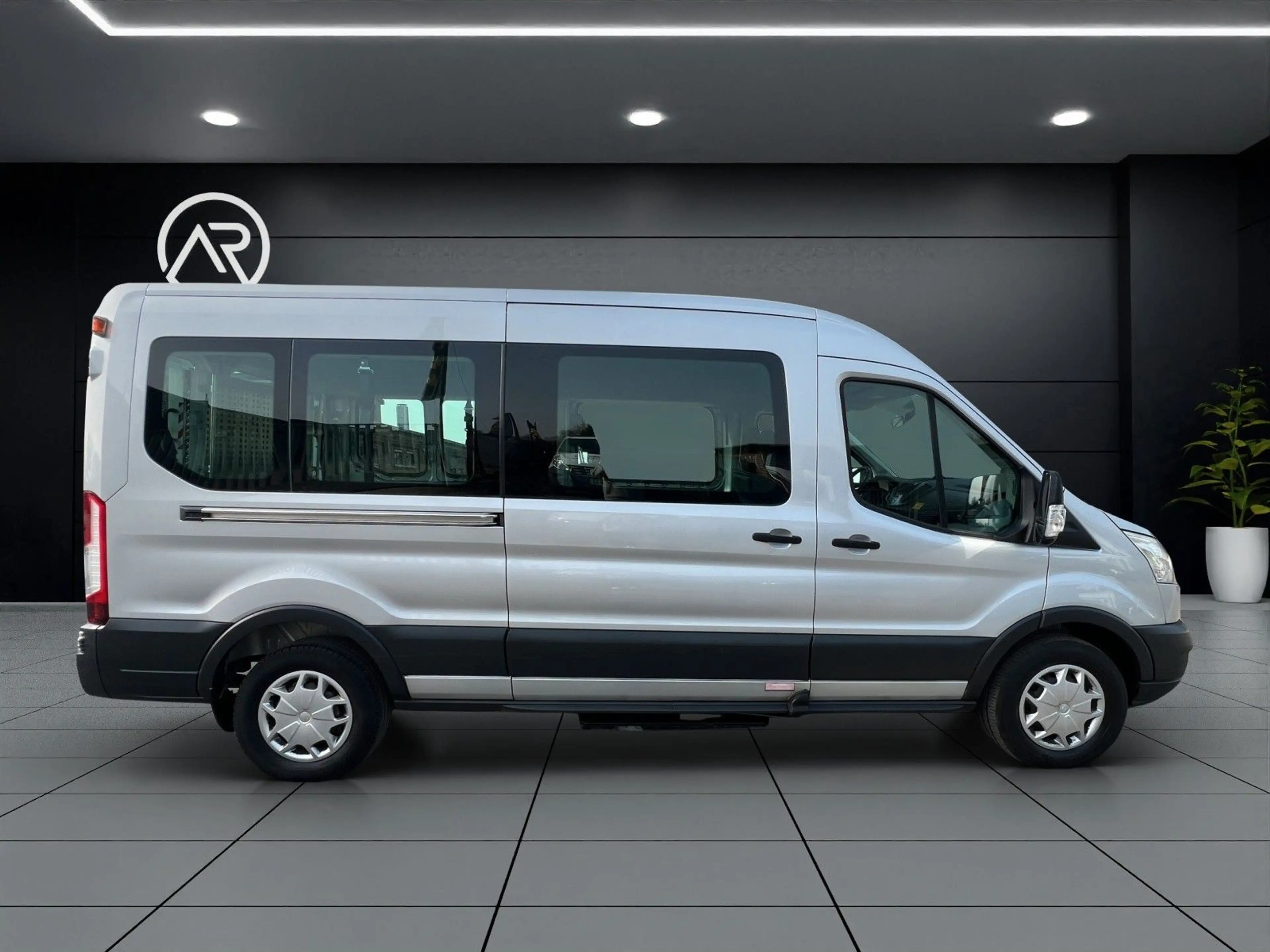Ford Transit Kombi 350*9-Sitze*Rollstuhlrampe*Klima* — photo 8