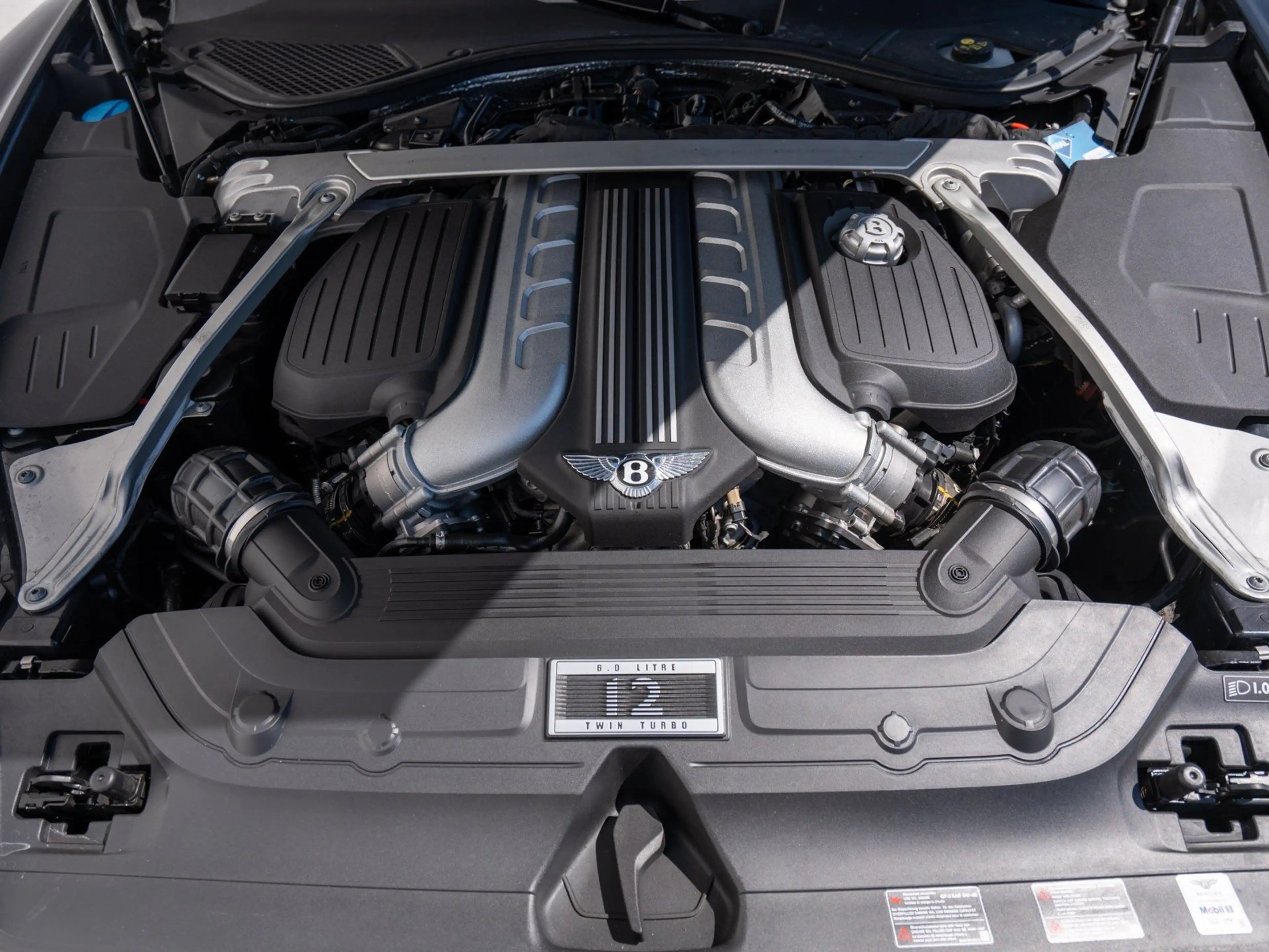Bentley Continental GT W12 *Centenary Specification* — photo 13
