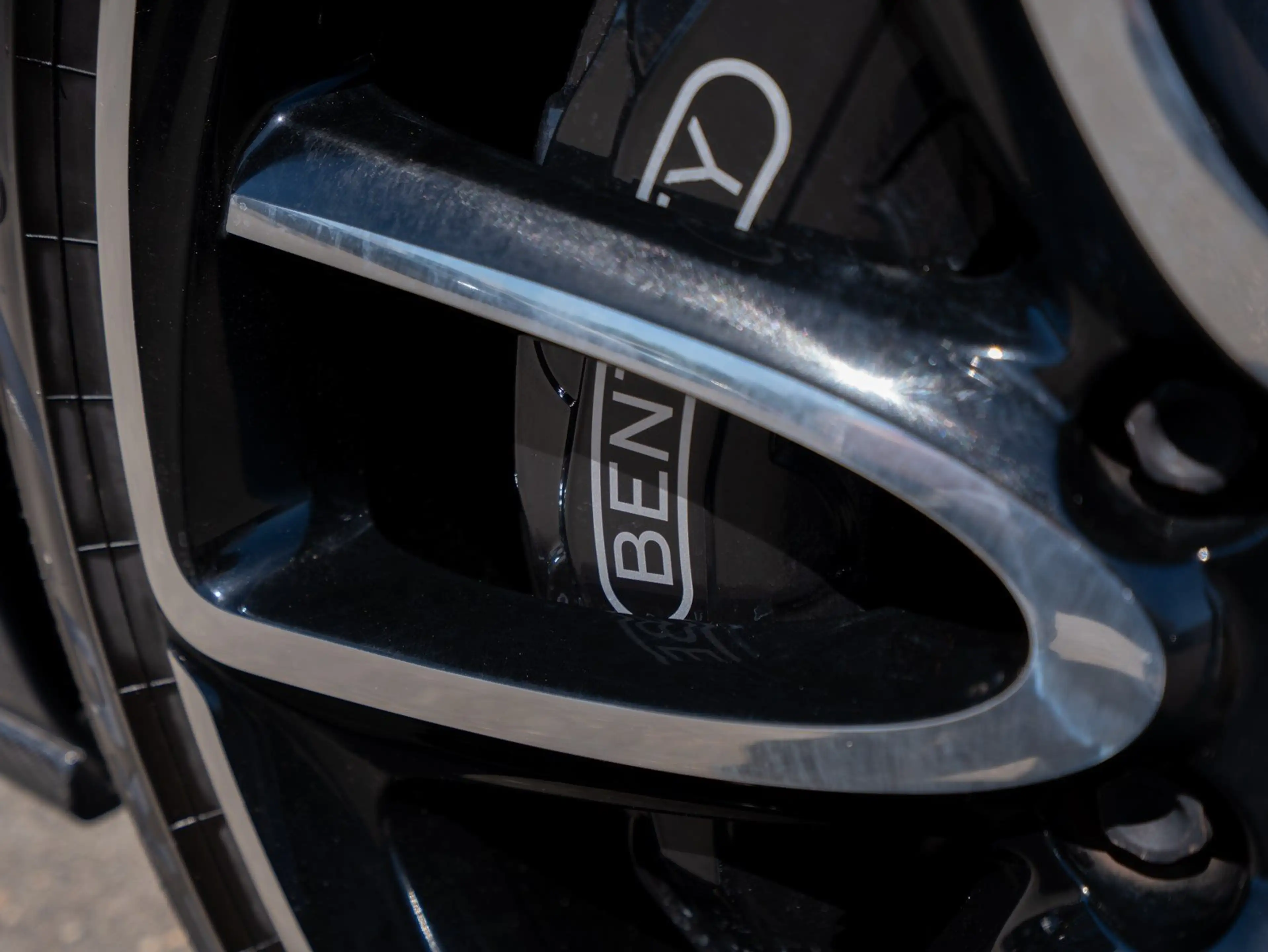 Bentley Continental GT W12 *Centenary Specification* — photo 9