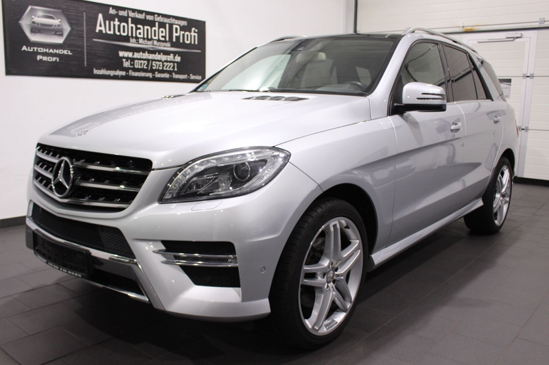 Mercedes-Benz ML 350 CDI AMG BT ILS Pano STHZG H&K AHK Tempo