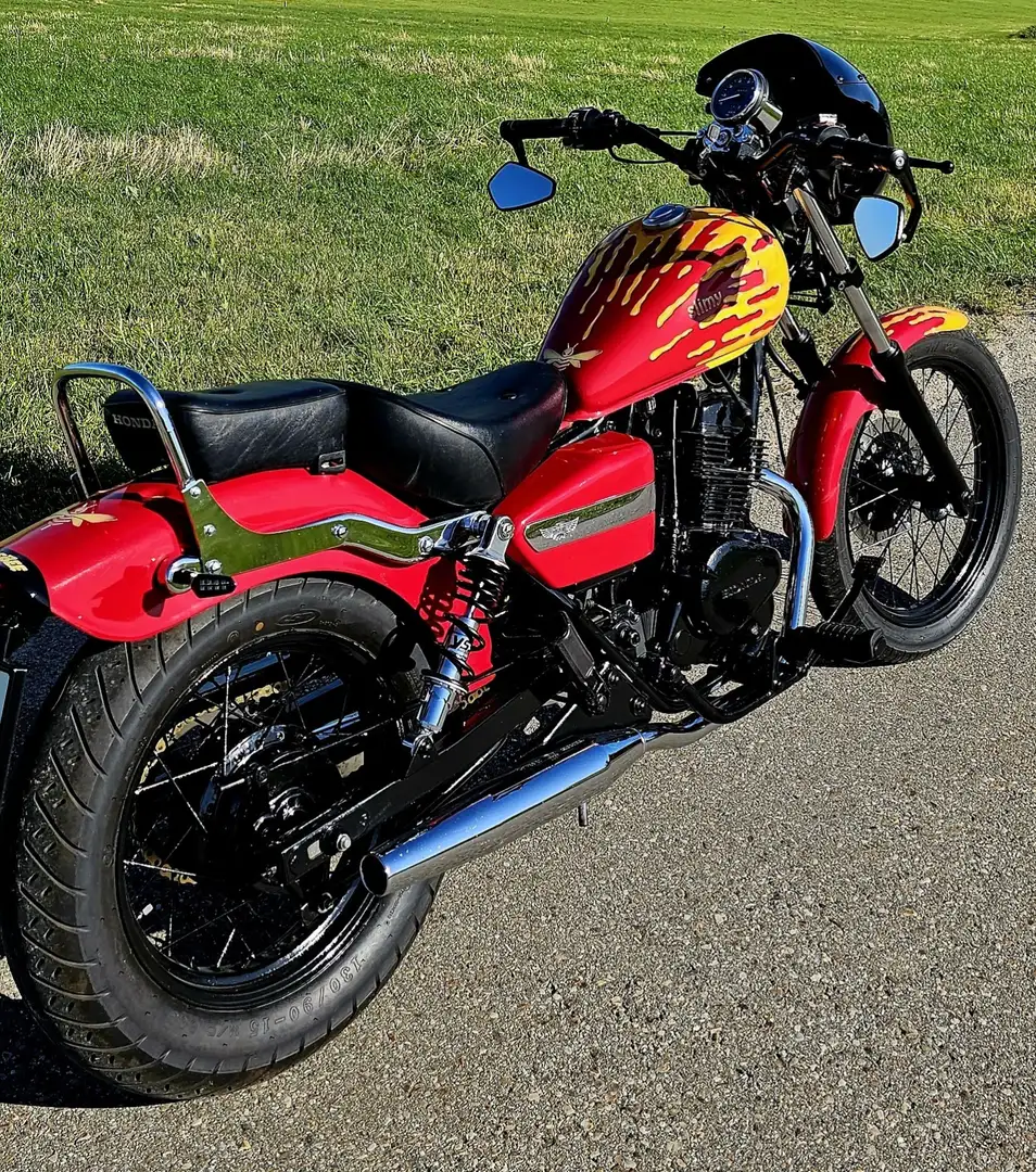 Honda CA 125 Rebel Red - 1