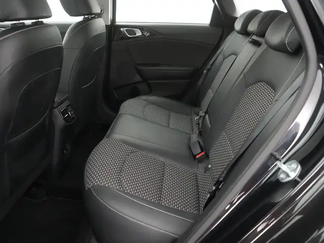 Kia Ceed view 15