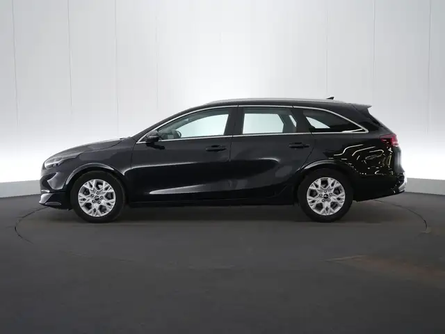 Kia Ceed view 4