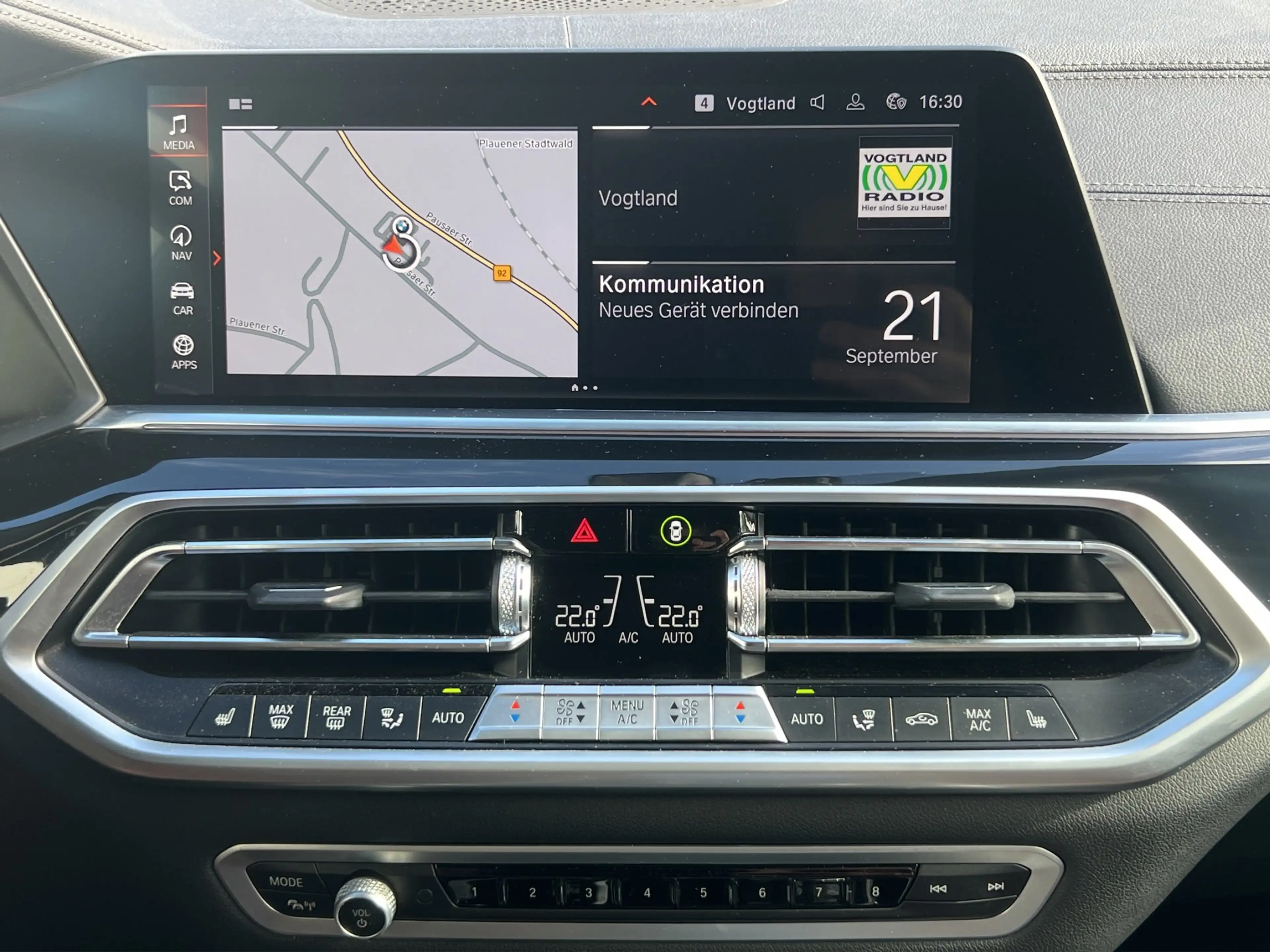 BMW X5 xDrive 30d xLine ACC DrvAssPro Pano HUD HiFi RFK — photo 14