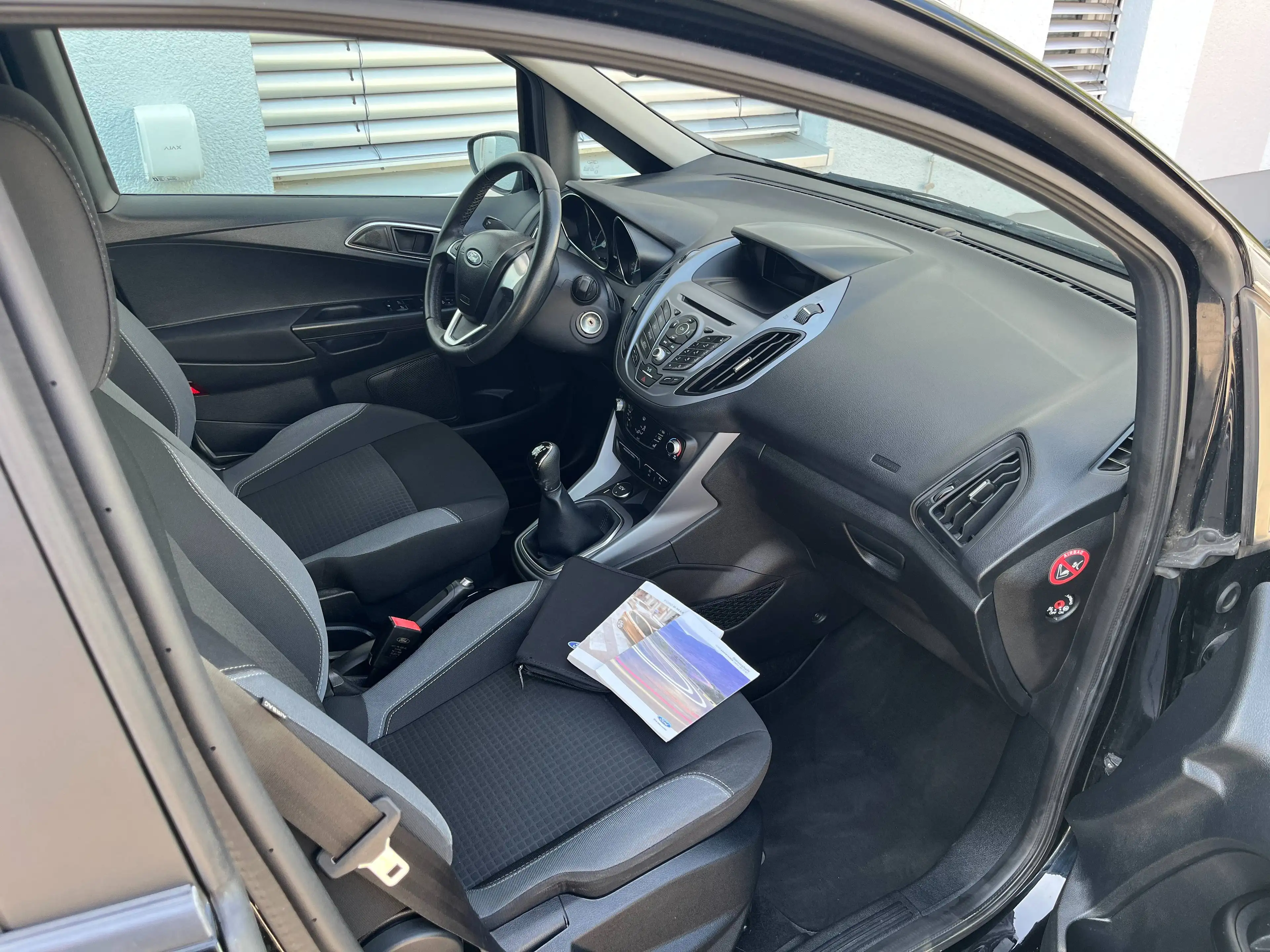 Ford B-Max Edition/. Nur-34000 T KM / TÜV AU Neu/ Klima — photo 12