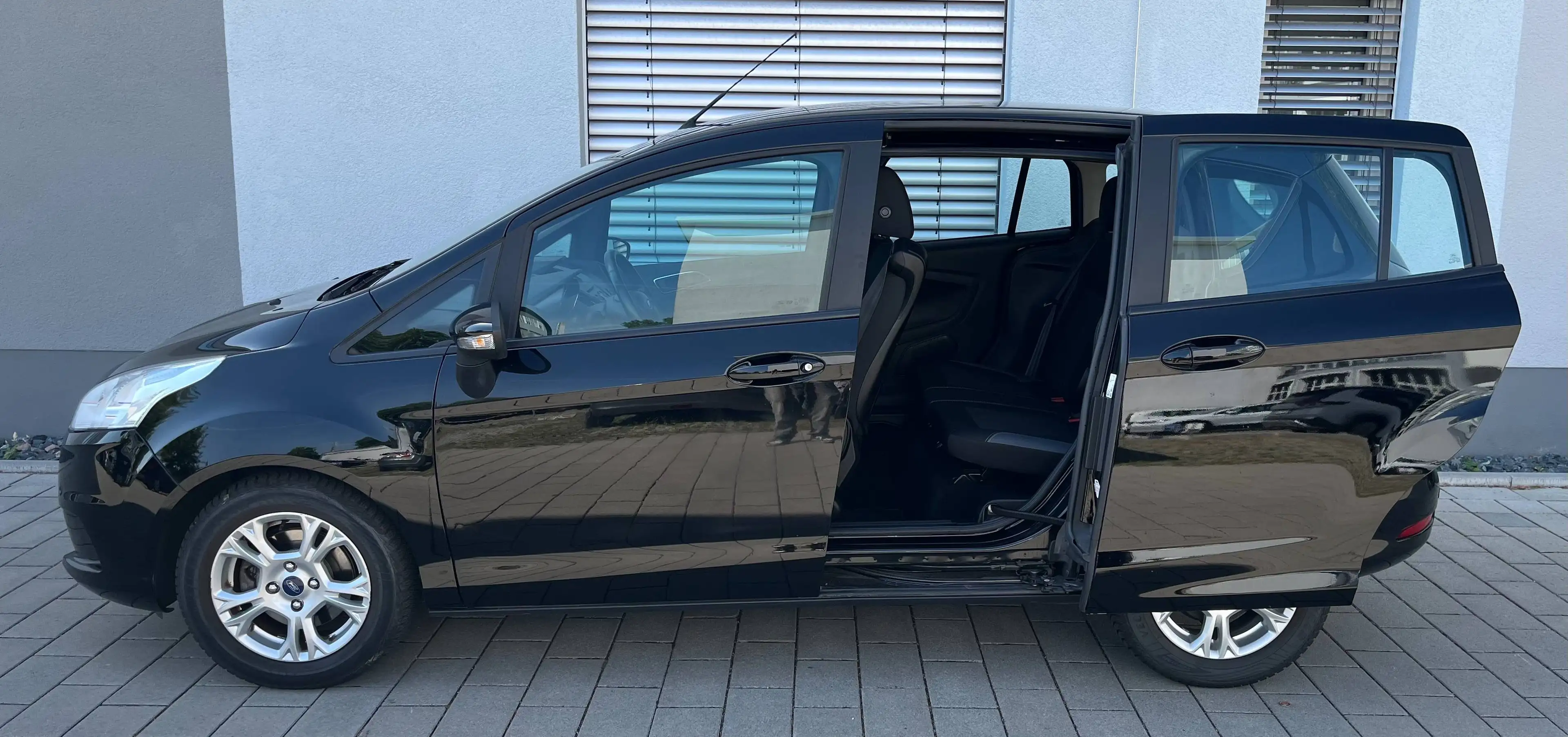 Ford B-Max Edition/. Nur-34000 T KM / TÜV AU Neu/ Klima — photo 3