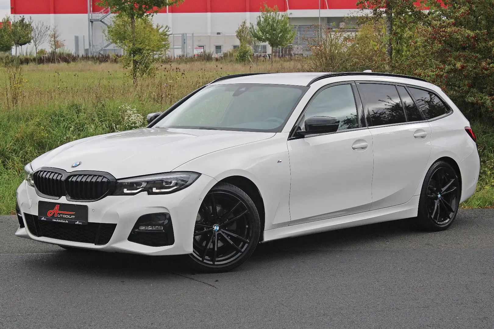 BMW 320 d *M-Sport/Kamera/Shadow/AHK/Leder/1.Hand/19* Blanc - 1