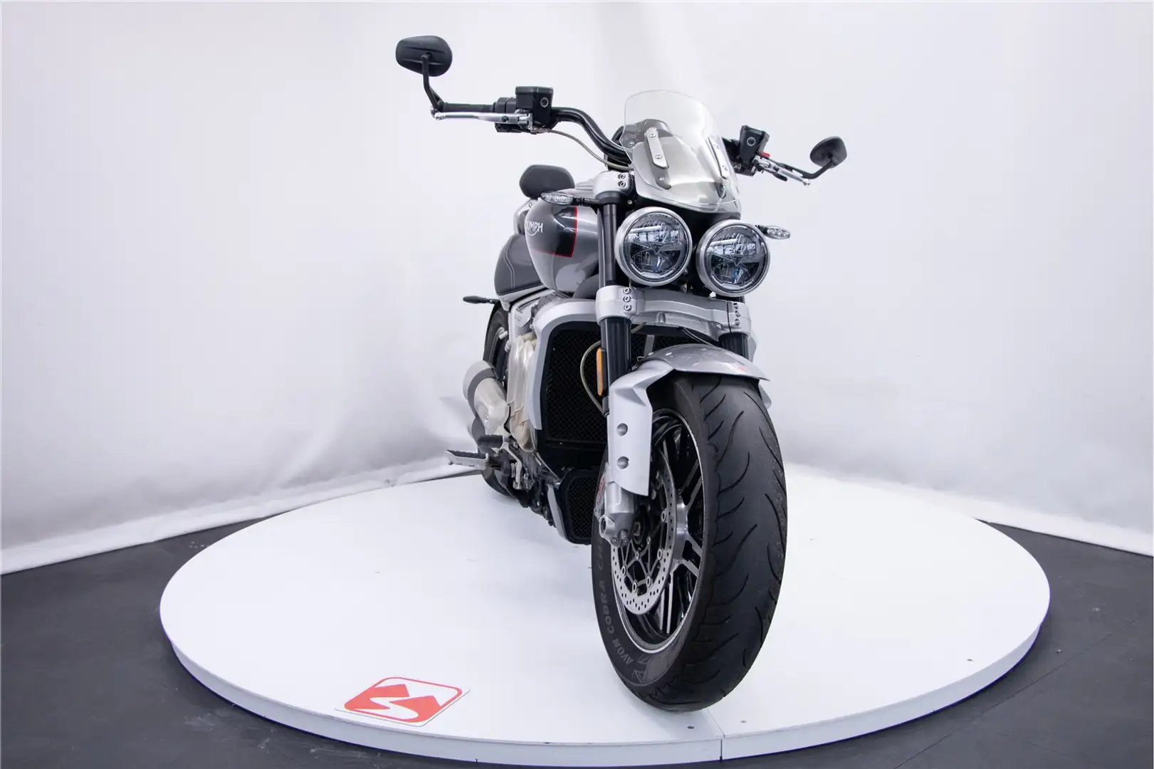 Triumph Rocket 3 GT - 2