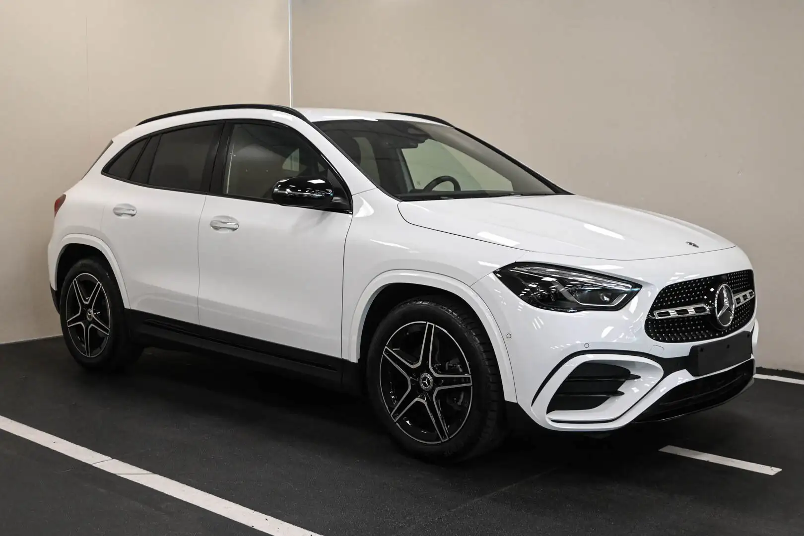 Mercedes-Benz GLA 180 GLA 180 d Automatic AMG Line Night Pack Blanc - 1