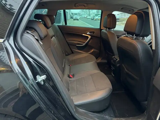 Opel Insignia view 10