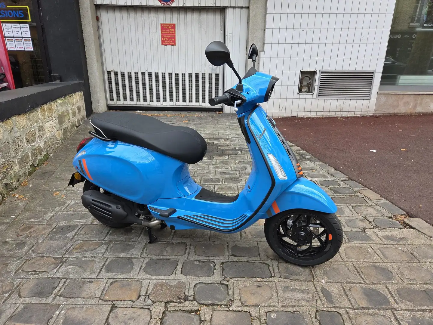 Vespa Sprint 50 Azul - 1