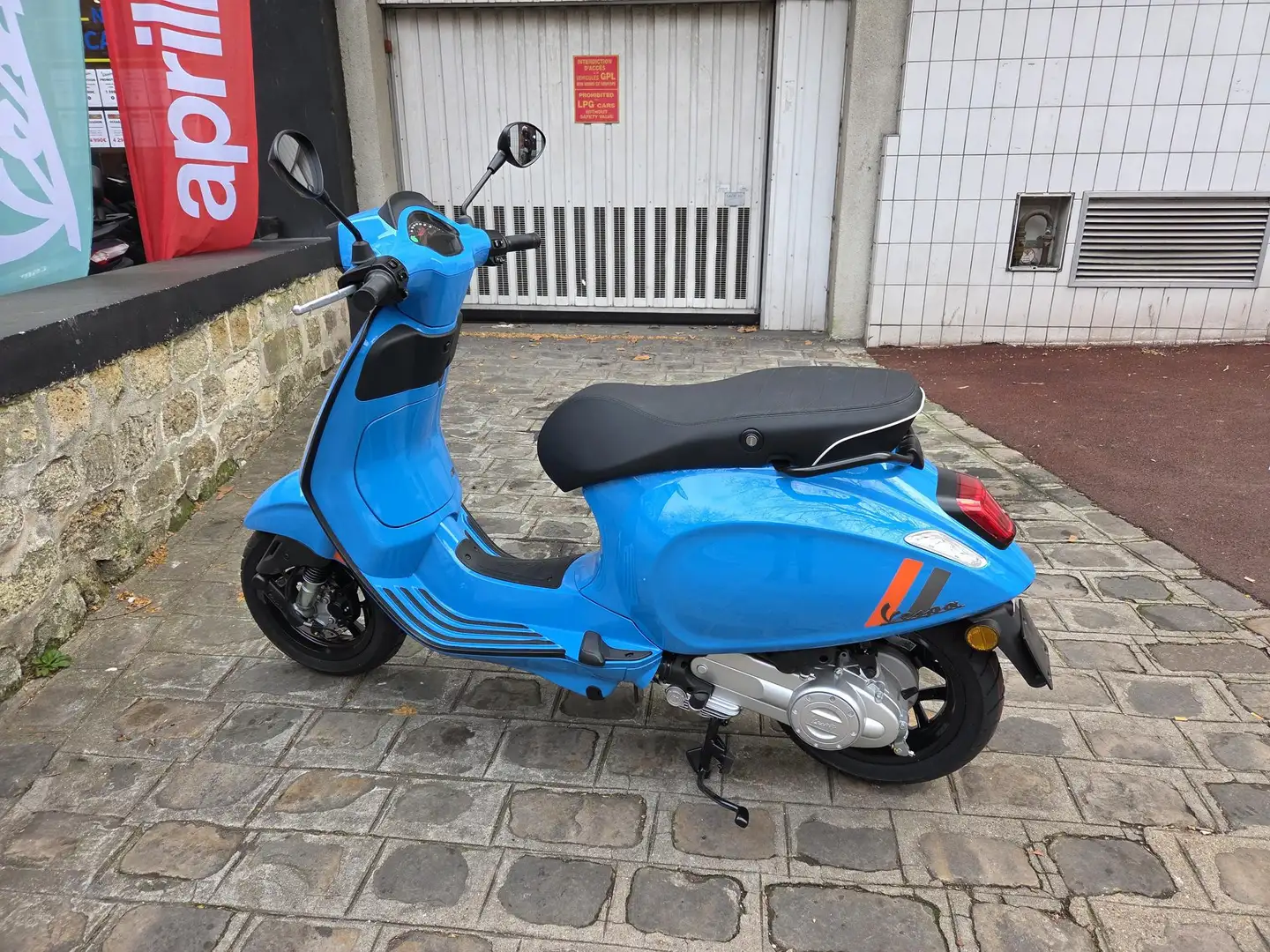 Vespa Sprint 50 Azul - 2