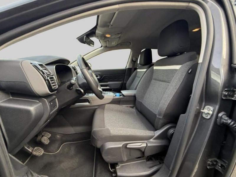 Citroen C5 Aircross 1.2 PureTech 130 S&S MAN6 Live — photo 9