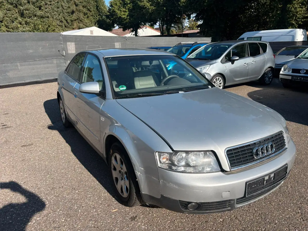 Audi A4 2.0 Benzin Automatik TÜV 03/28 MOTOR PROBLEM, foto 3