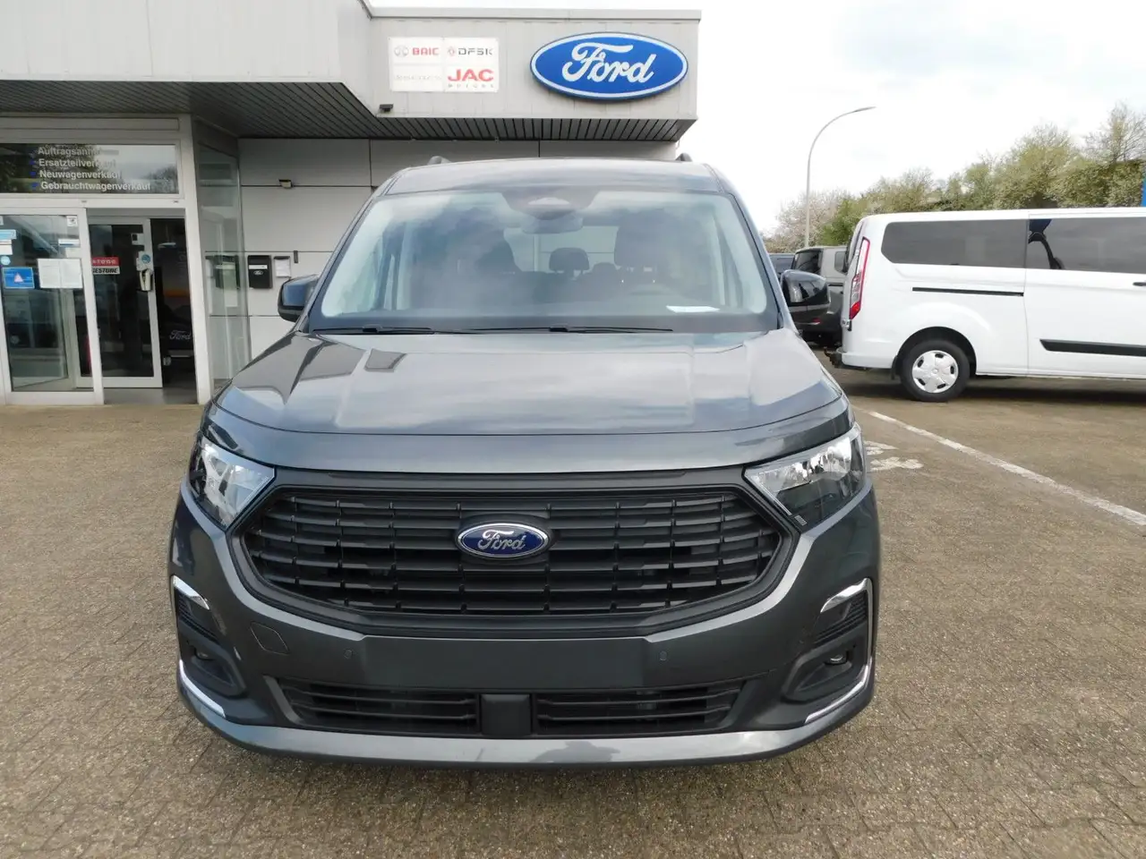 Ford Grand Tourneo 2026