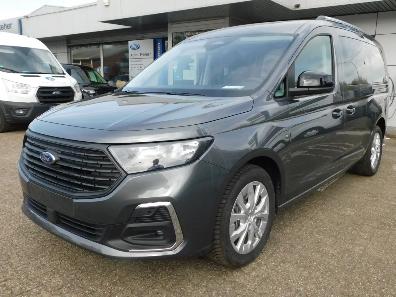 Ford Grand Tourneo 2026