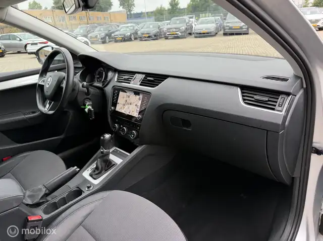 Skoda Octavia view 12