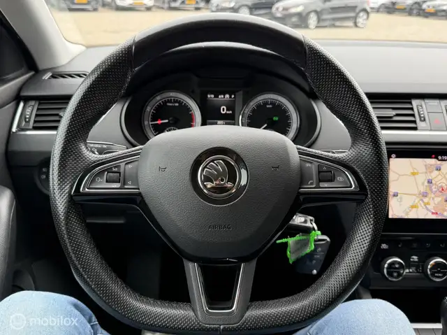 Skoda Octavia view 11