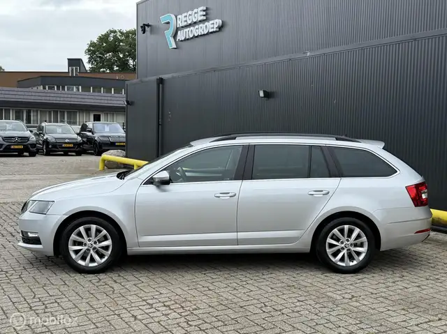 Skoda Octavia view 7