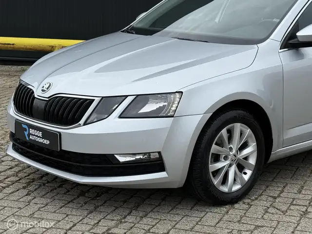 Skoda Octavia view 6