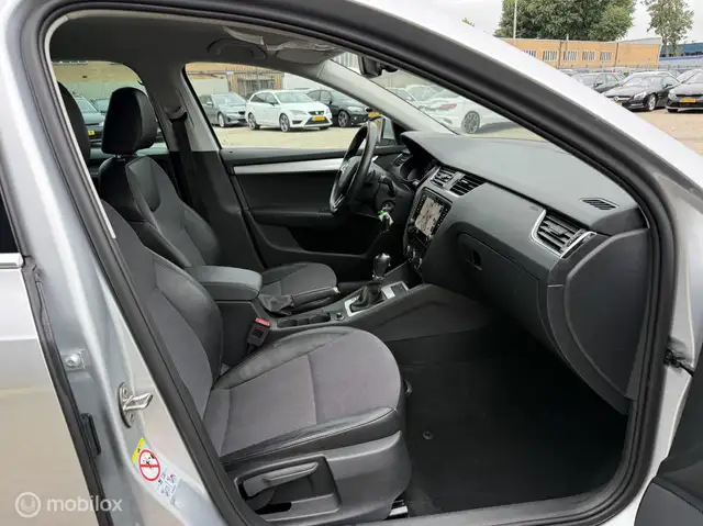 Skoda Octavia view 13