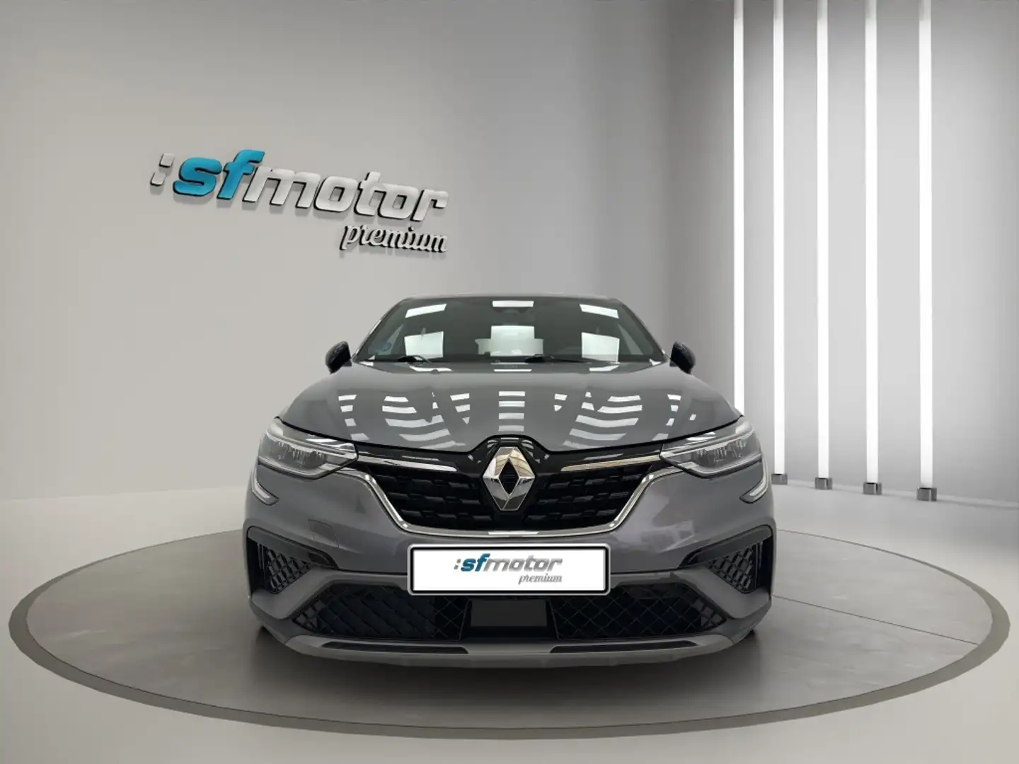 Renault Arkana 1.6 E-Tech R.S.Line 105kW Grau - 2