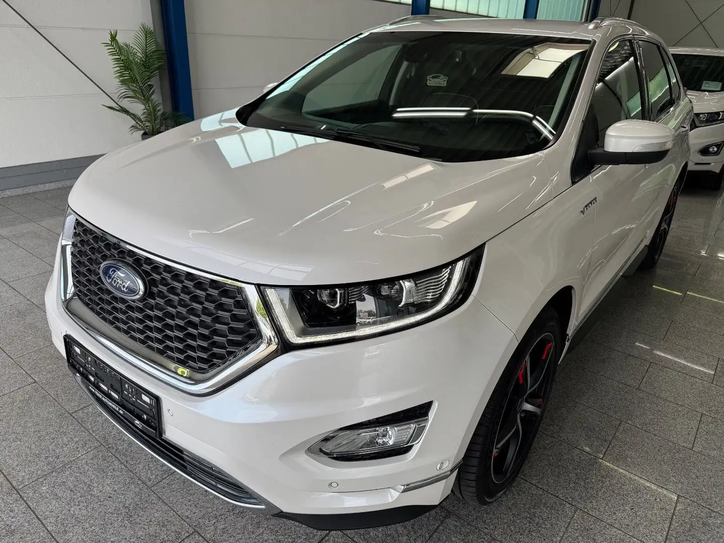 Ford Edge 2.0 TDCI*VIGNALE*4x4*AUT*LED*RFK*NAVI*MMRY Weiß - 2