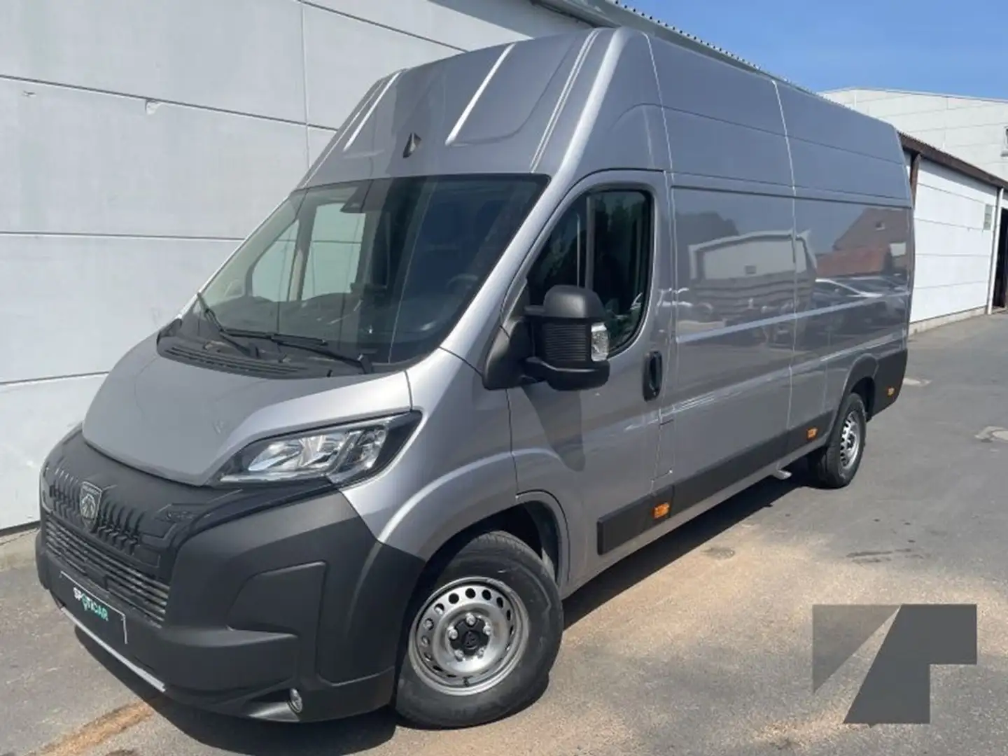 Peugeot Boxer Fourgon Facelift 435 L4H3 2.2 BlueHDI 180 EAT8 Grijs - 1