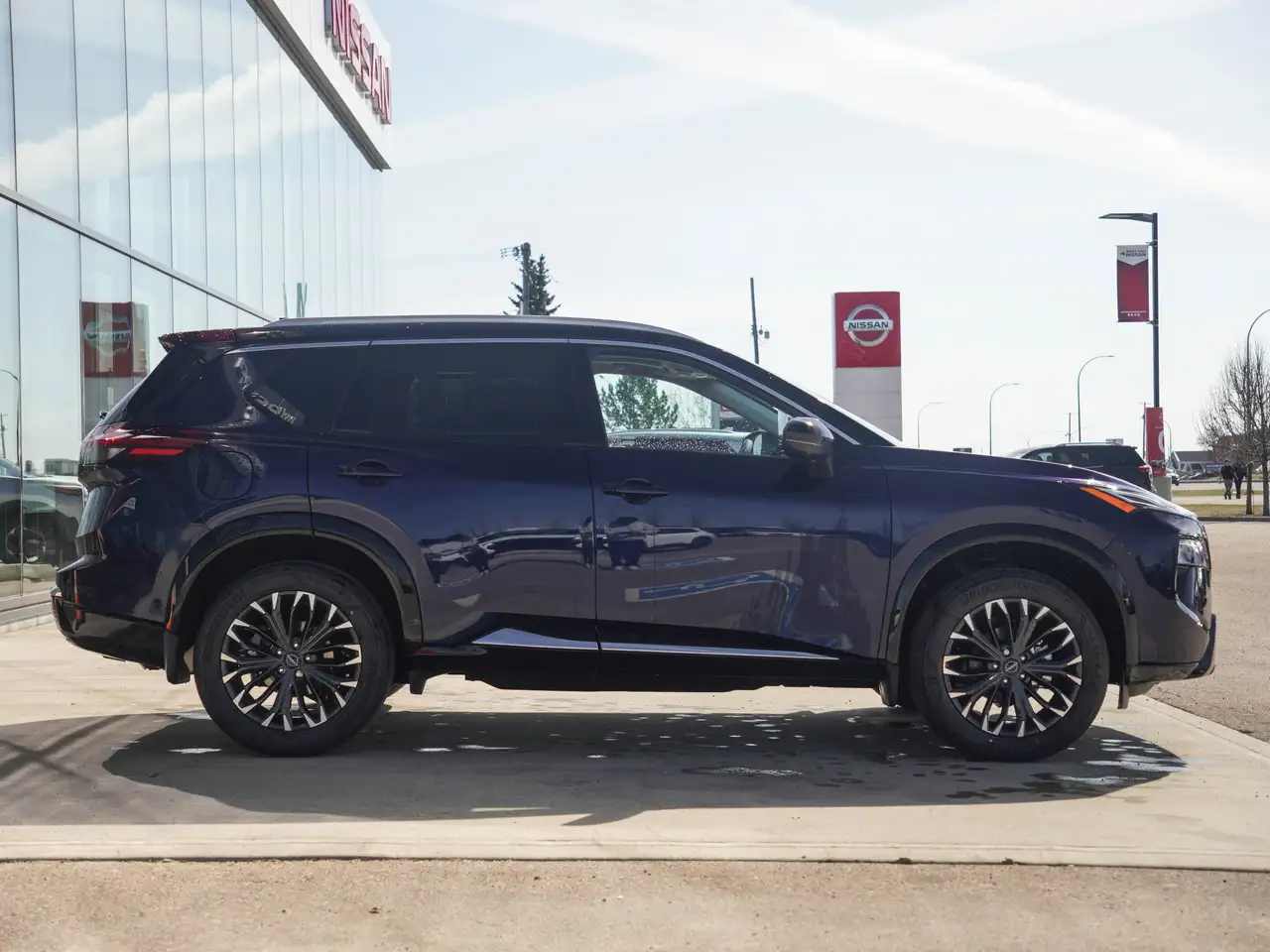 Nissan Rogue снимка Nissan Rogue