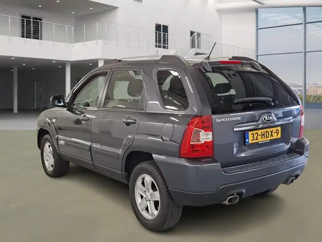 Kia Sportage view 4