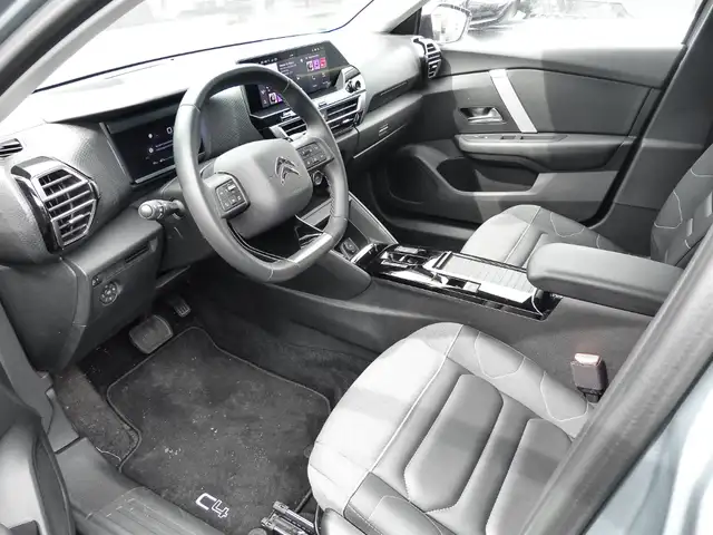 Citroen C4 view 11