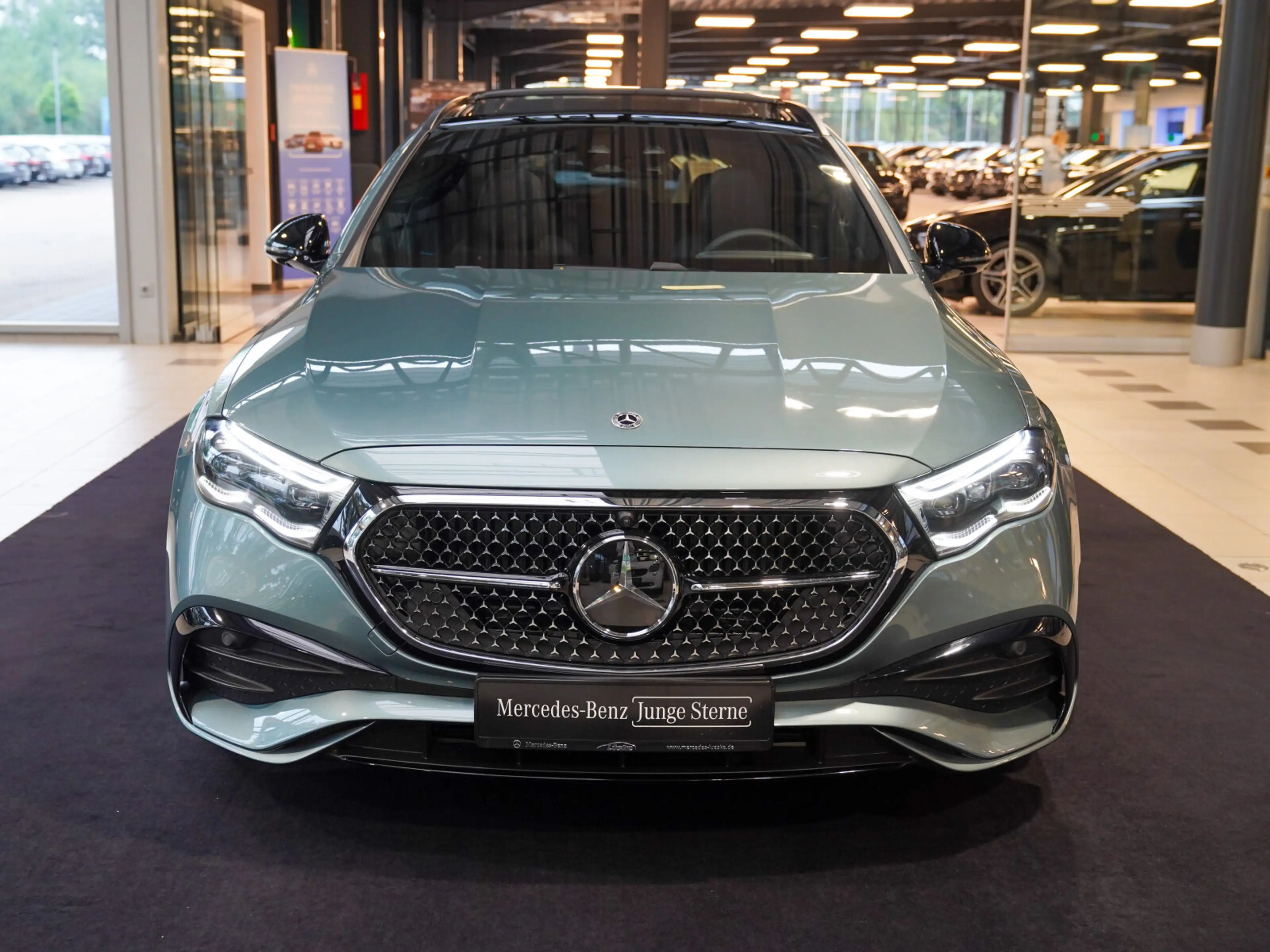 Mercedes-Benz E 450 E 450 d T 4M AMG Line Night Leder Pano AHK Memo — photo 11