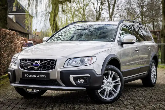 Volvo XC70 2.0 T5 FWD Inscription Edition Schuifdak Stoelvent